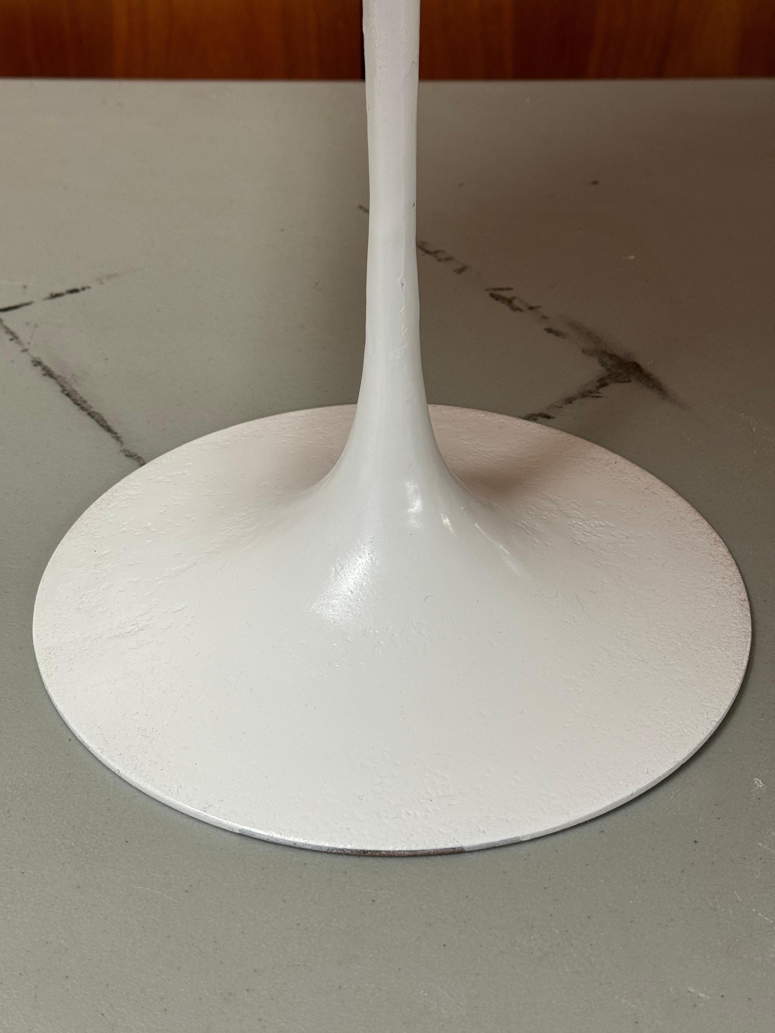 Table d'appoint Tulip d'Eero Saarinen pour Knoll en vente 6