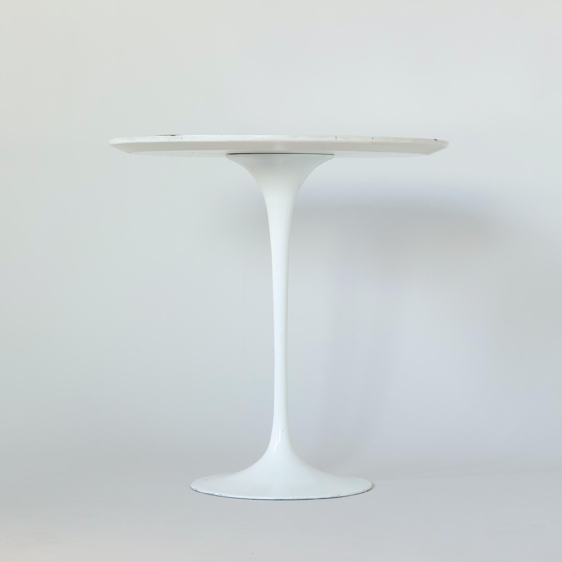 Mid-20th Century Eero Saarinen for Knoll Tulip Side Table For Sale