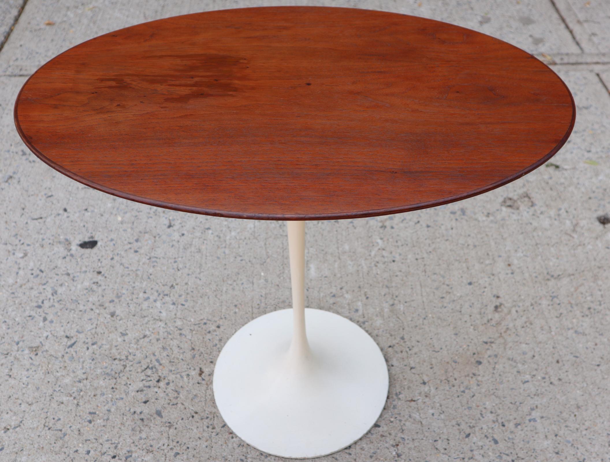 Mid-Century Modern Eero Saarinen for Knoll Walnut Elliptical Side Table