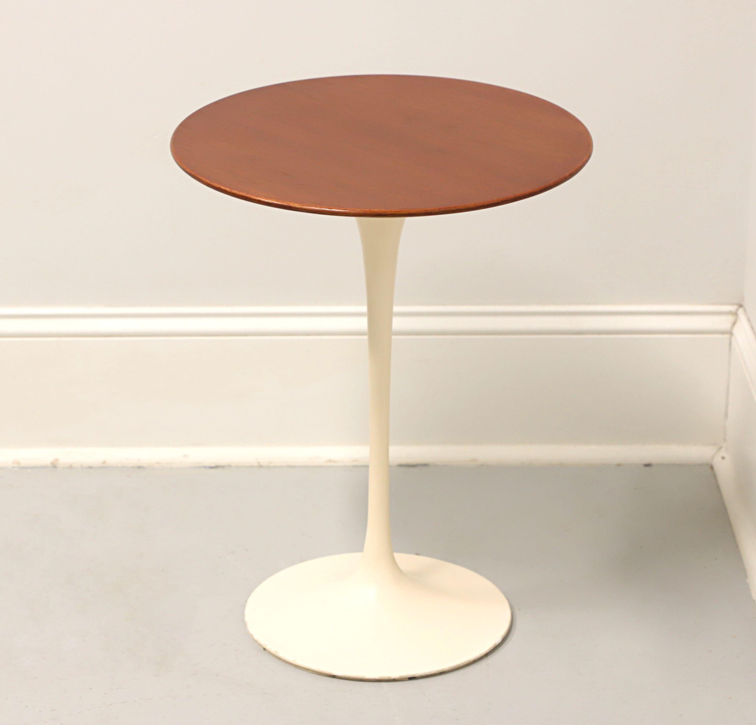 Mid-Century Modern Eero Saarinen for KNOLL Walnut MCM Tulip Side Table