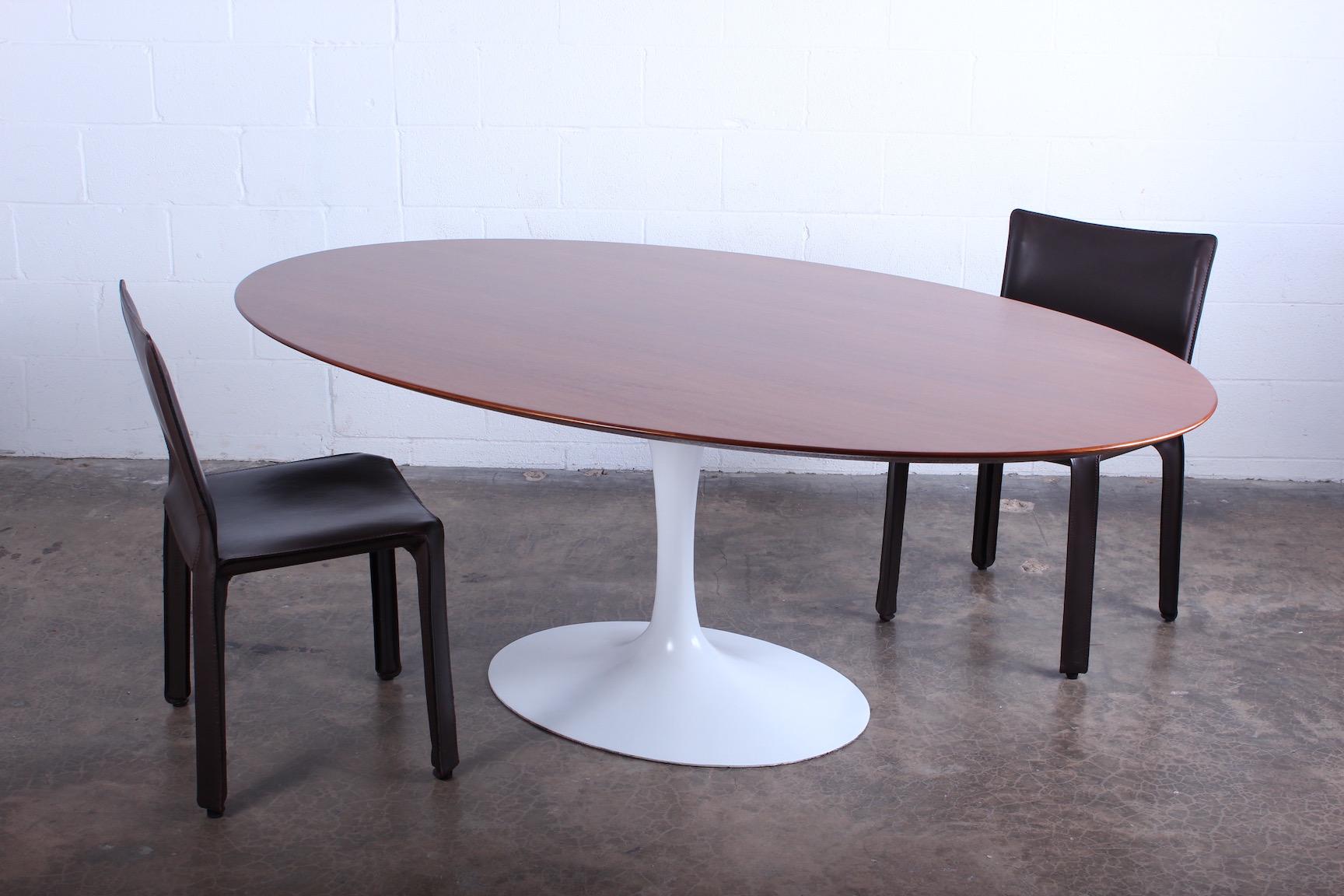 Eero Saarinen for Knoll Walnut Oval Dining Table 8