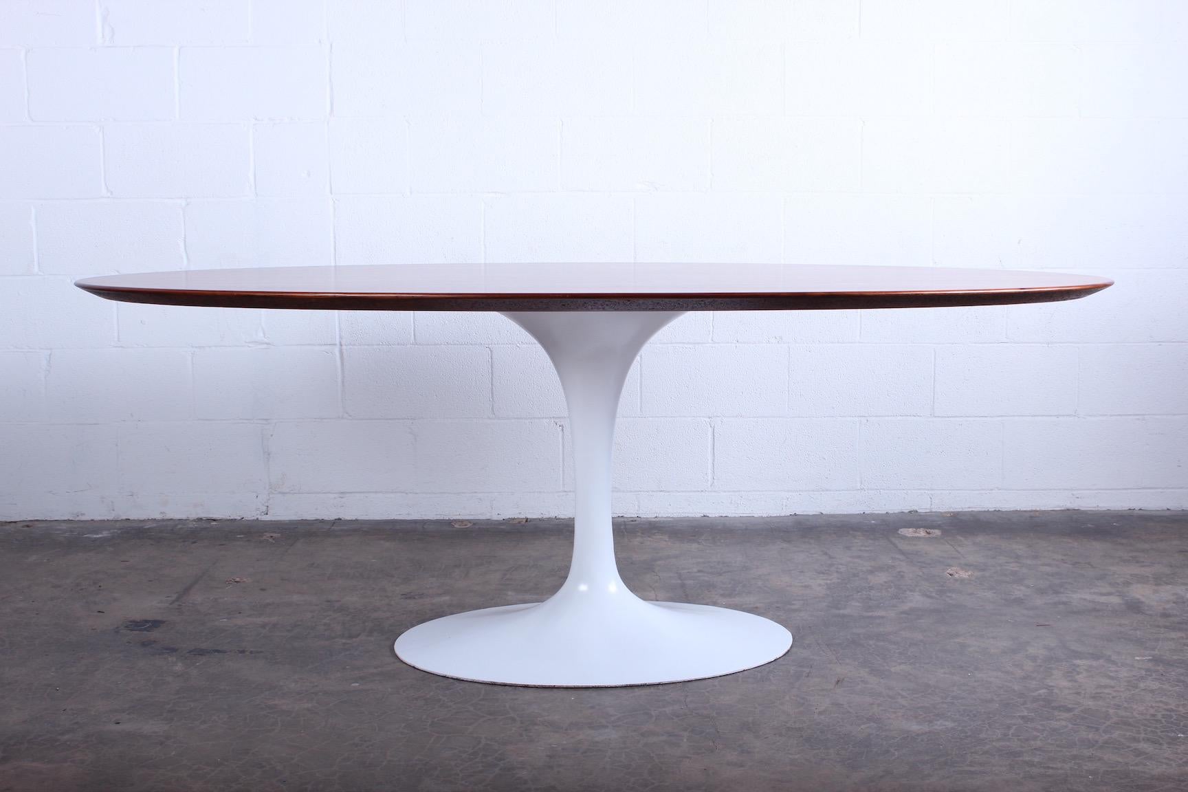 Mid-20th Century Eero Saarinen for Knoll Walnut Oval Dining Table