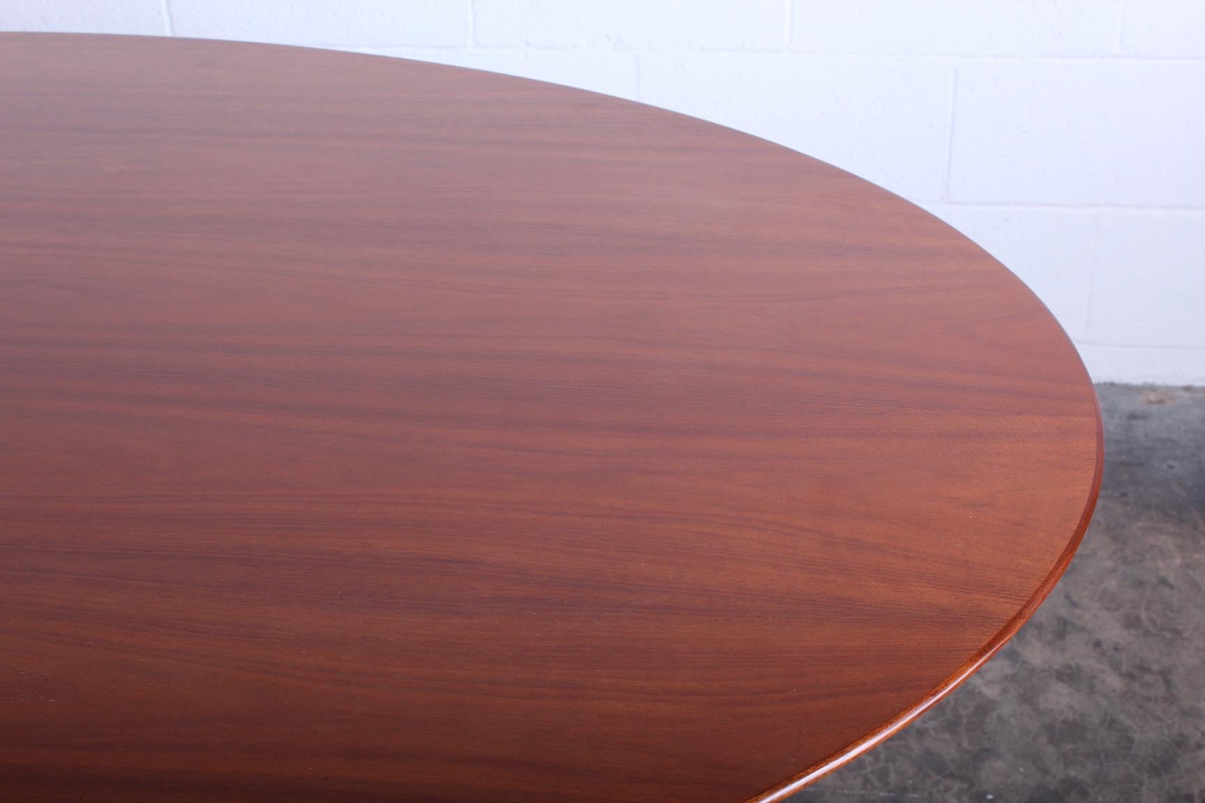 Eero Saarinen for Knoll Walnut Oval Dining Table 3
