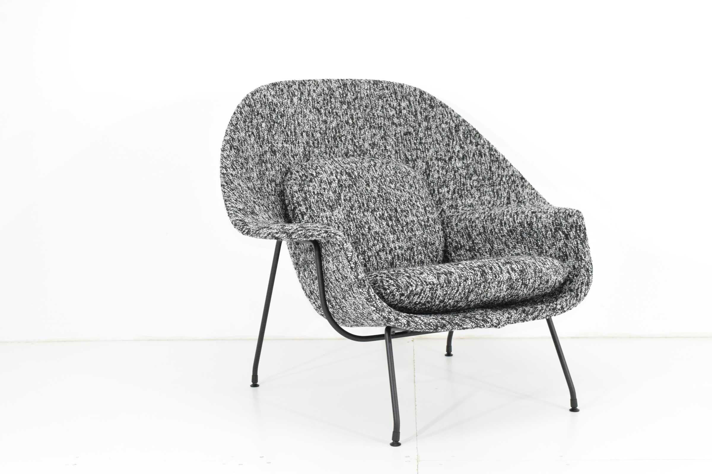 Eero Saarinen for Knoll Womb Chair and Ottoman 3
