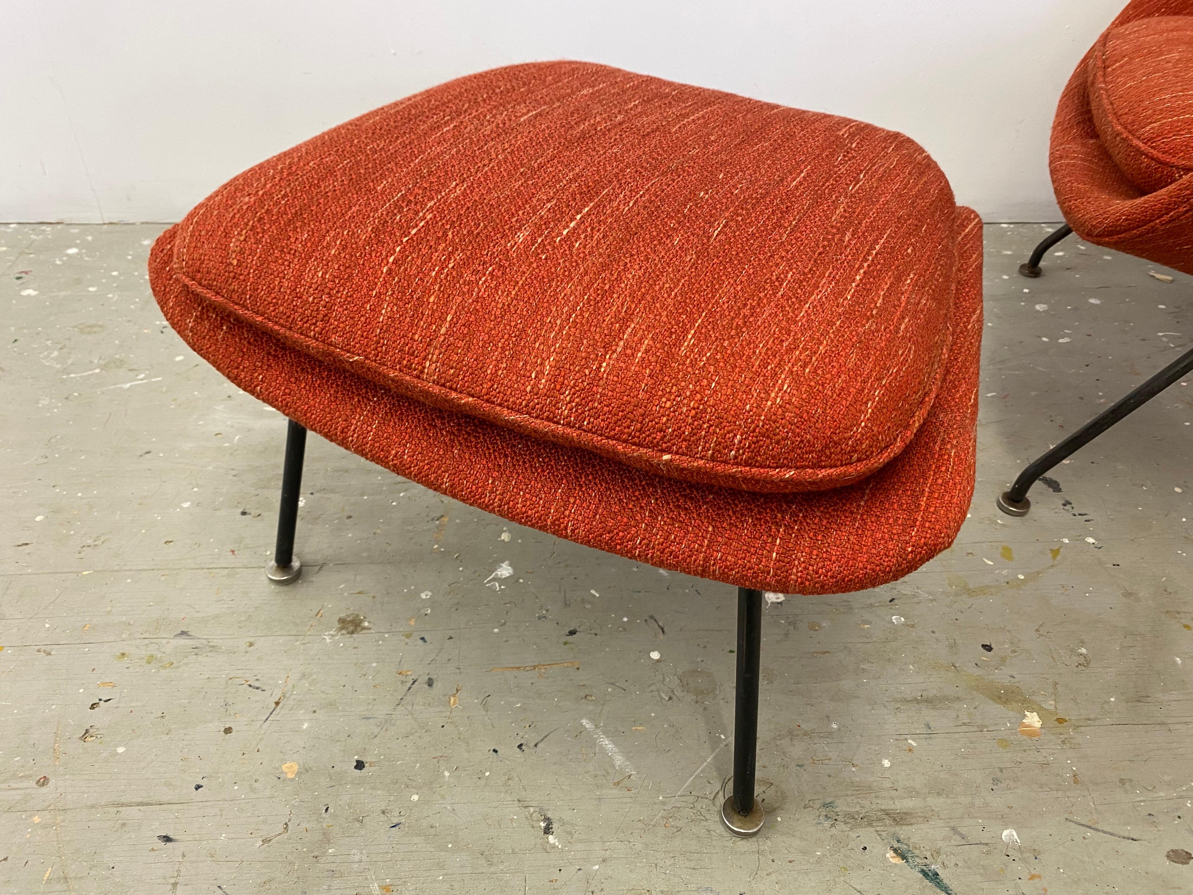Eero Saarinen for Knoll Womb Chair and Ottoman For Sale 7