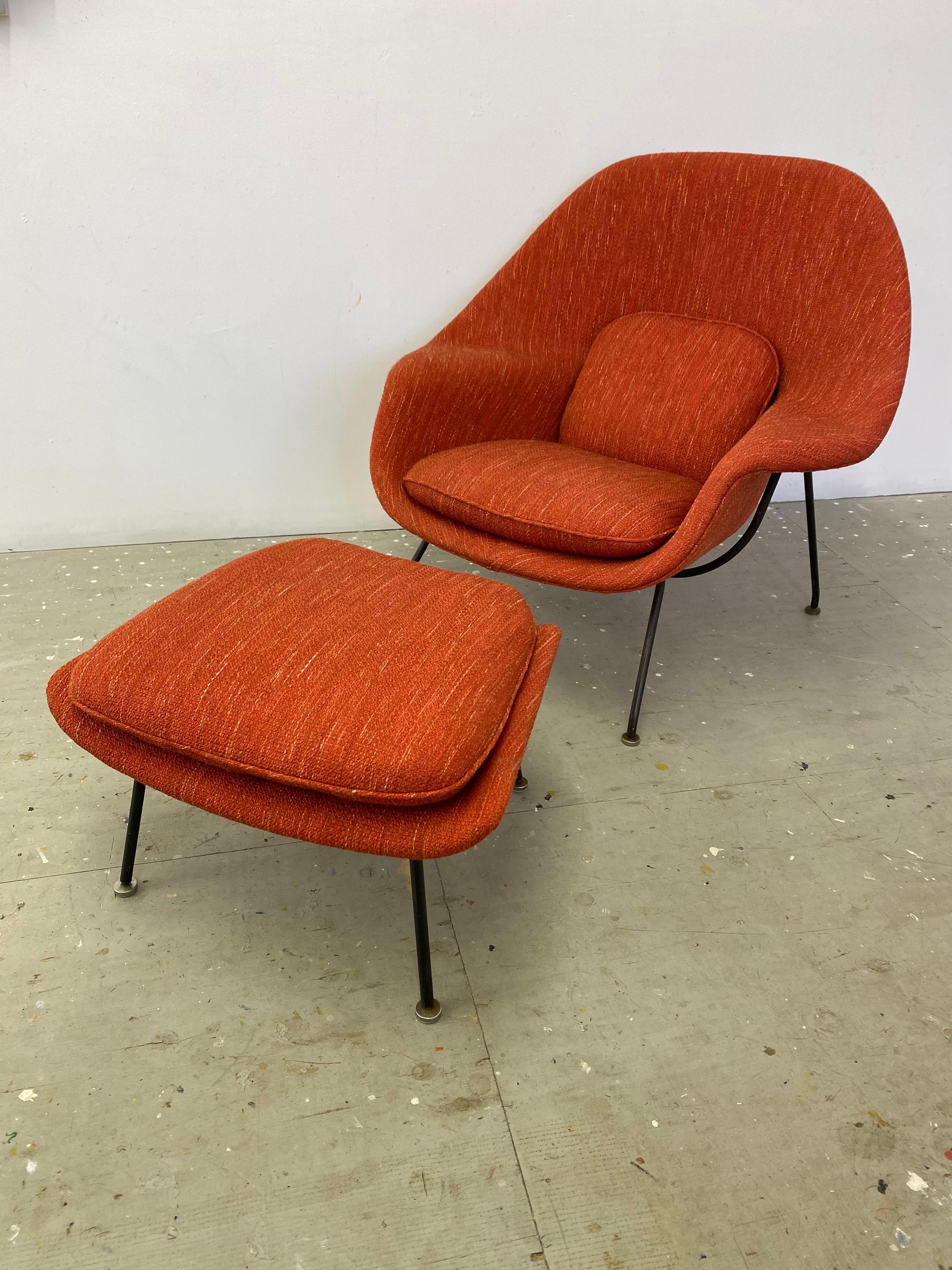 Eero Saarinen for Knoll Womb Chair and Ottoman For Sale 8