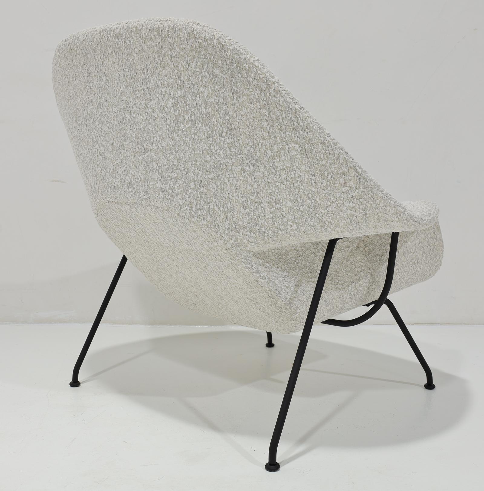 Eero Saarinen for Knoll Womb Chair is Pierre Frey Boucle' In condizioni buone in vendita a Dallas, TX