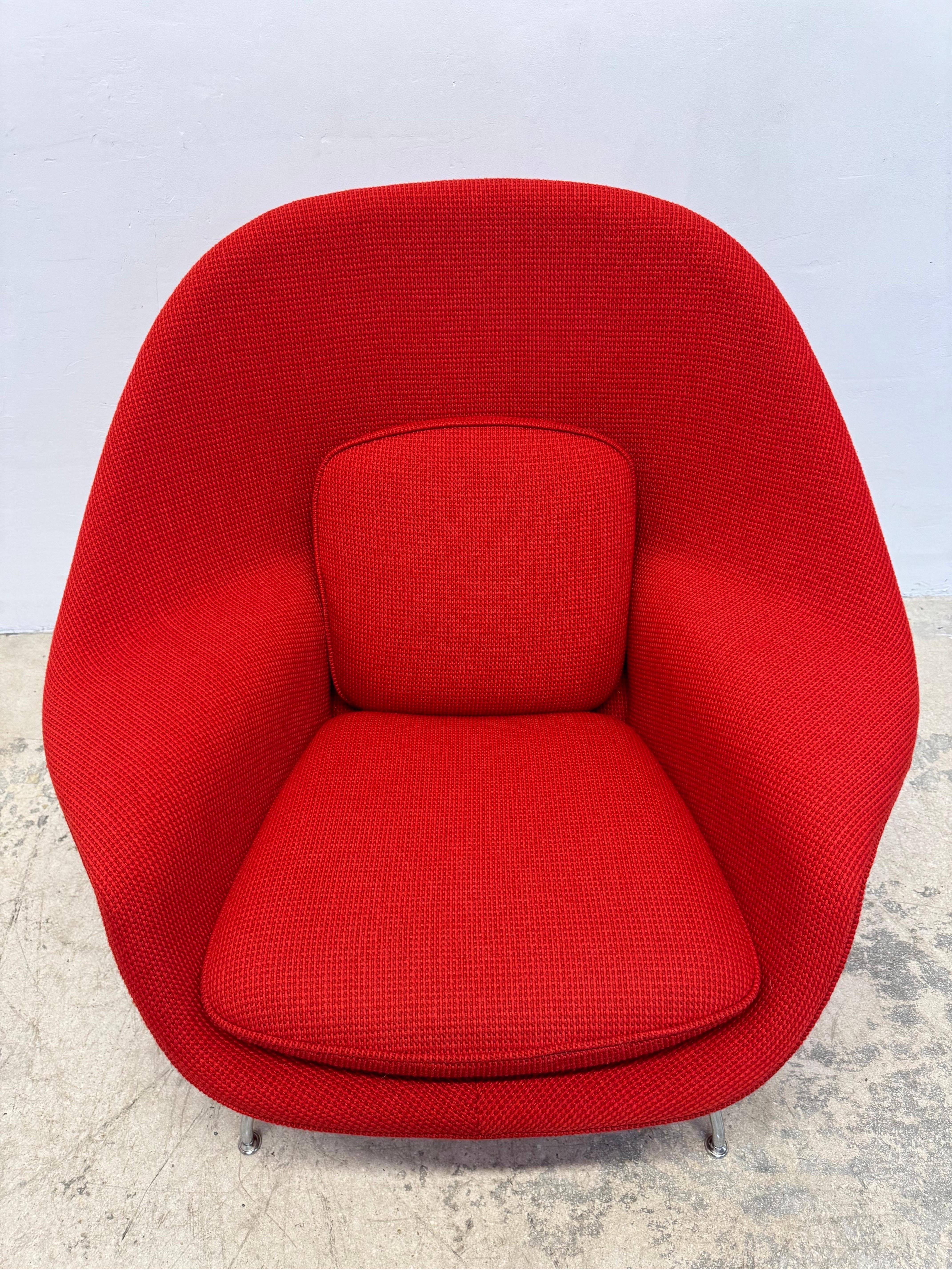 Eero Saarinen for Knoll “Womb” Lounge Chair and Ottoman 3