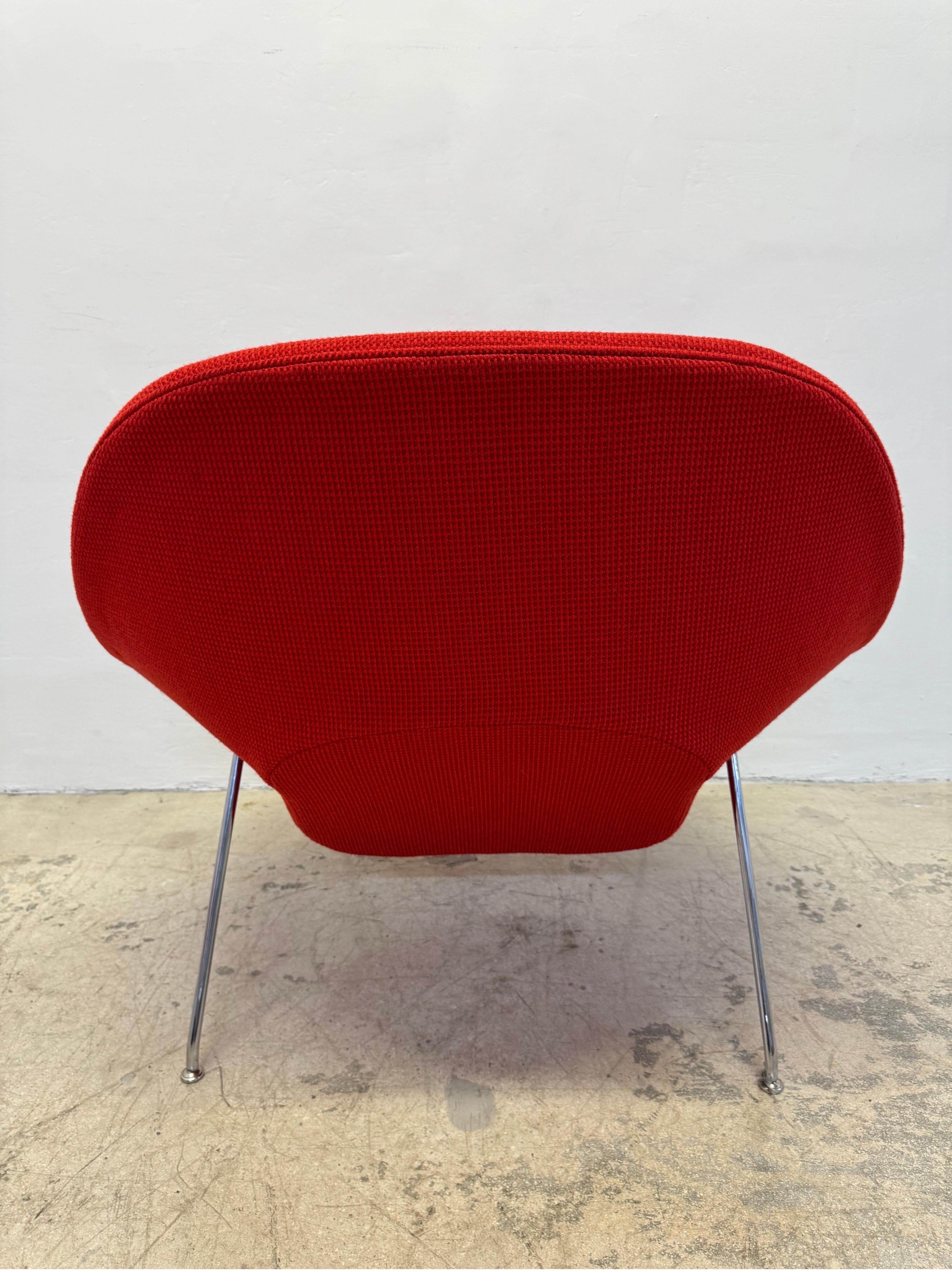 Eero Saarinen for Knoll “Womb” Lounge Chair and Ottoman 1