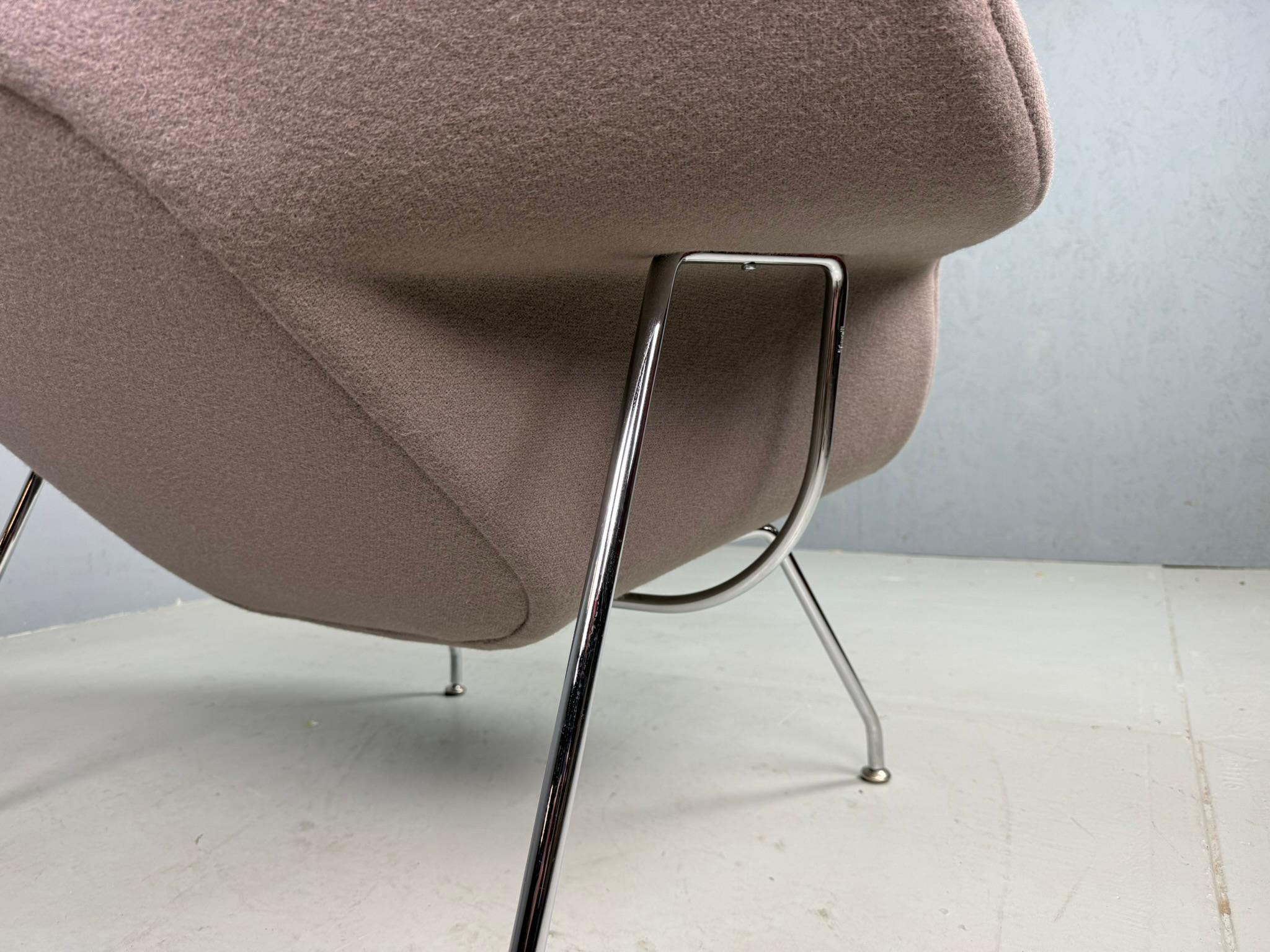 Eero Saarinen para Knoll Silla de salón Womb en tela gris malva en venta 10