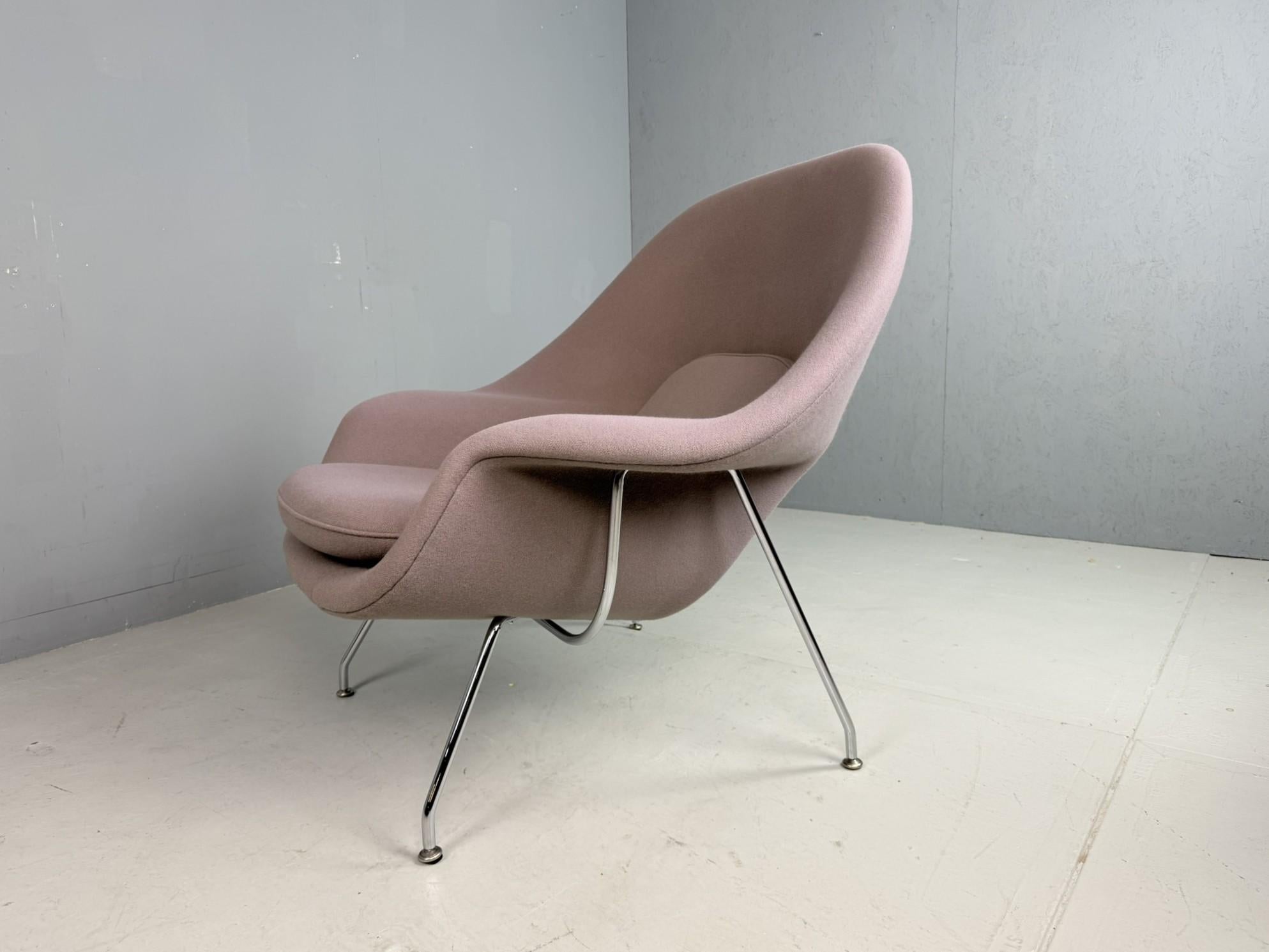Eero Saarinen para Knoll Silla de salón Womb en tela gris malva en venta 3