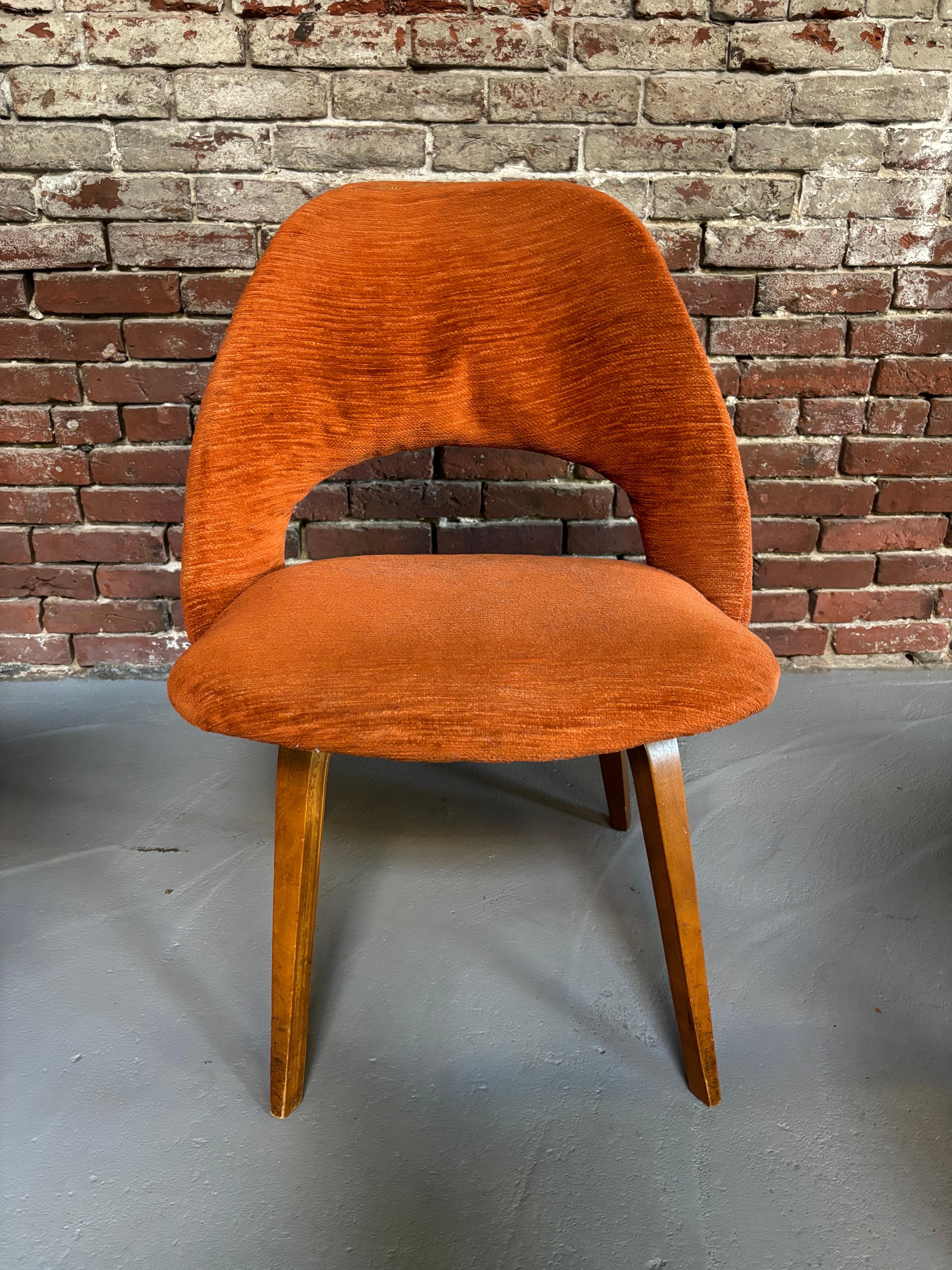 Mid-Century Modern Eero Saarinen for Knoll Wood leg Executive Chair /1 available! For Sale