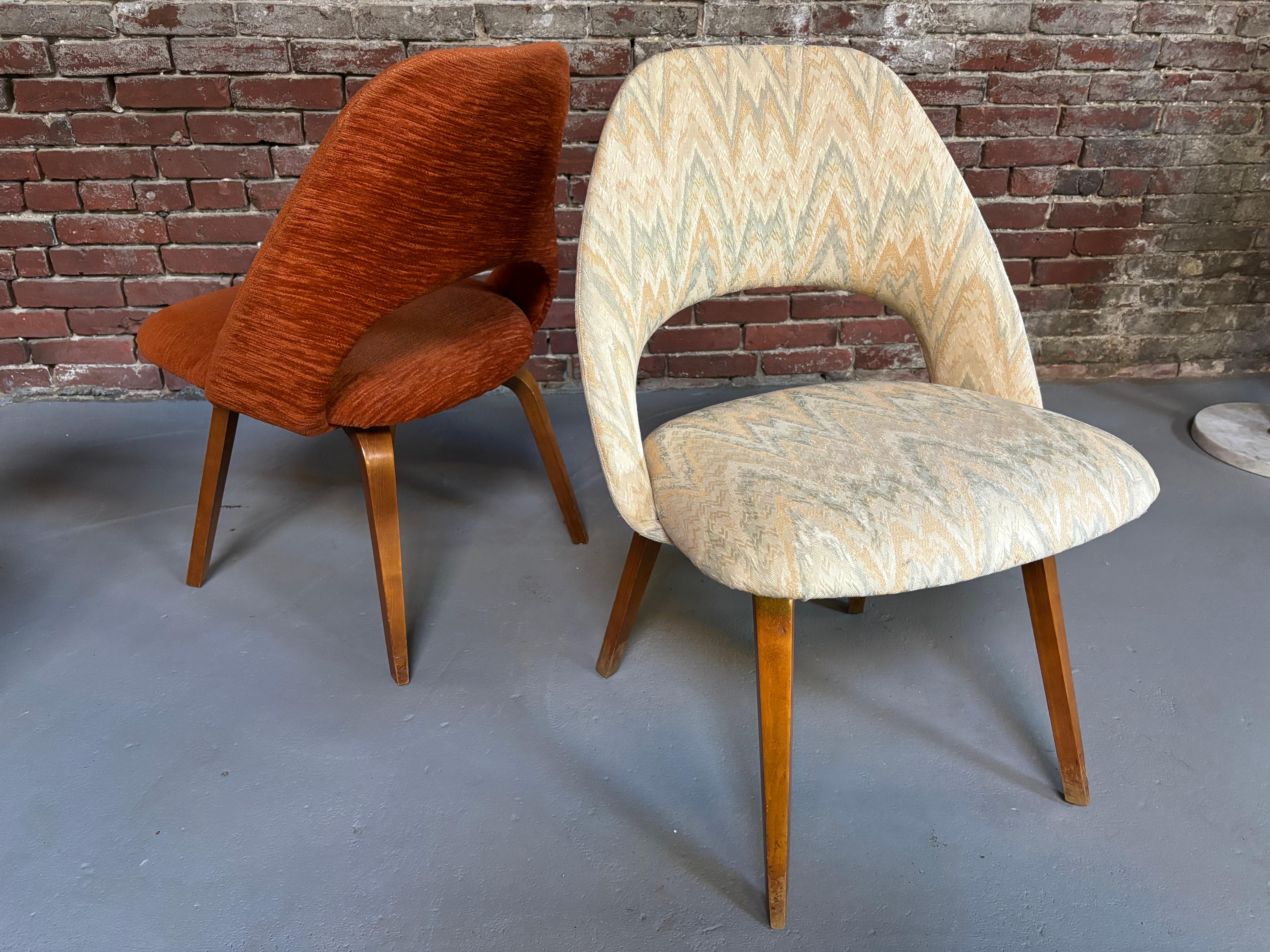 Upholstery Eero Saarinen for Knoll Wood leg Executive Chair /1 available! For Sale