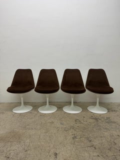 Sedie da sala Tulip di Eero Saarinen, interamente imbottite, per Knoll - Set da quattro