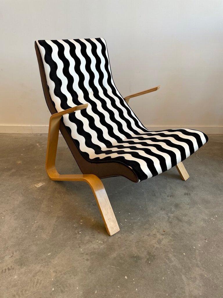 Mid-Century Modern Eero Saarinen Grasshopper Chair by Modernica