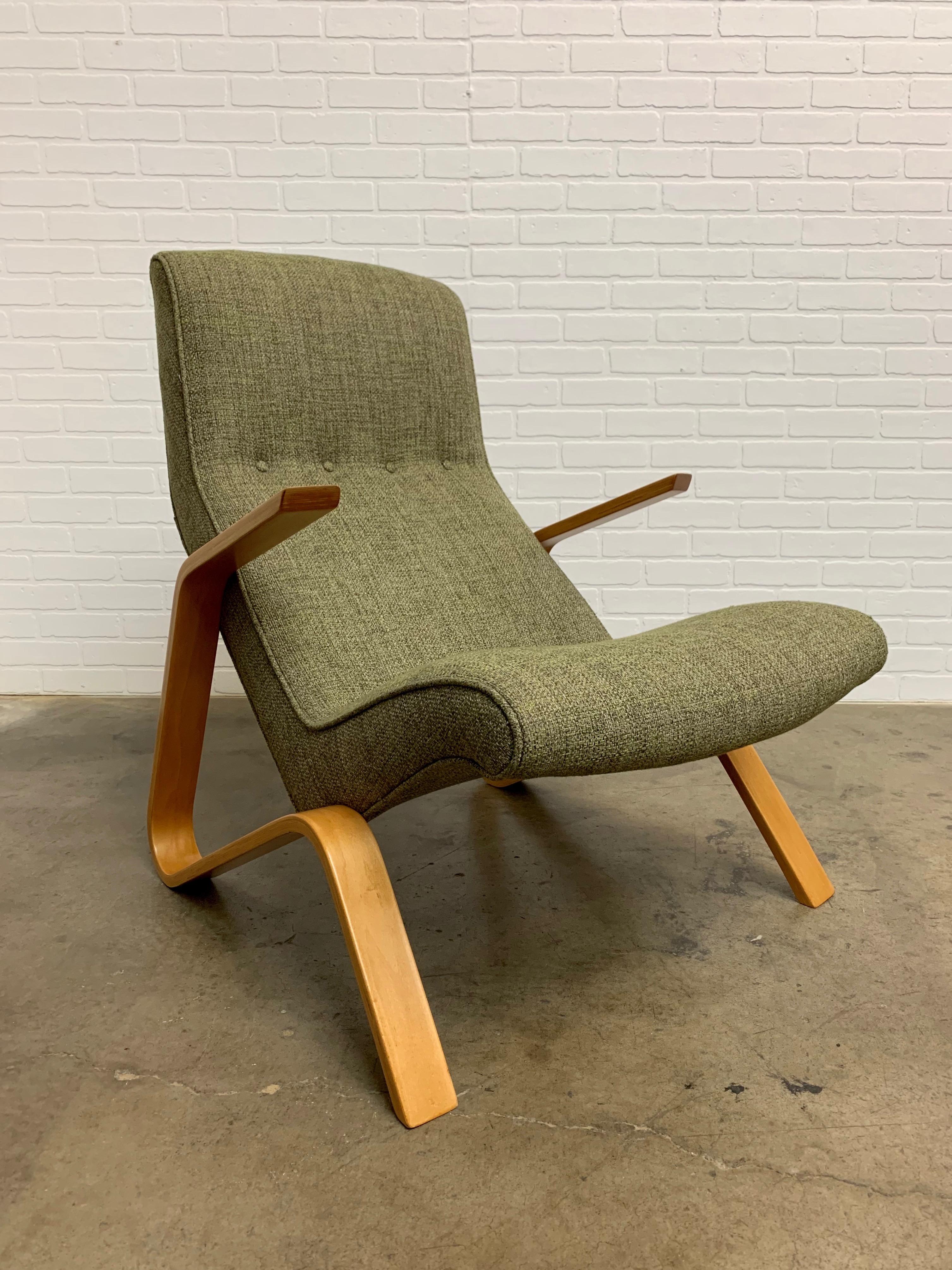 Eero Saarinen grasshopper chair for Knoll.
The label did not survive the refinishing of the frame.