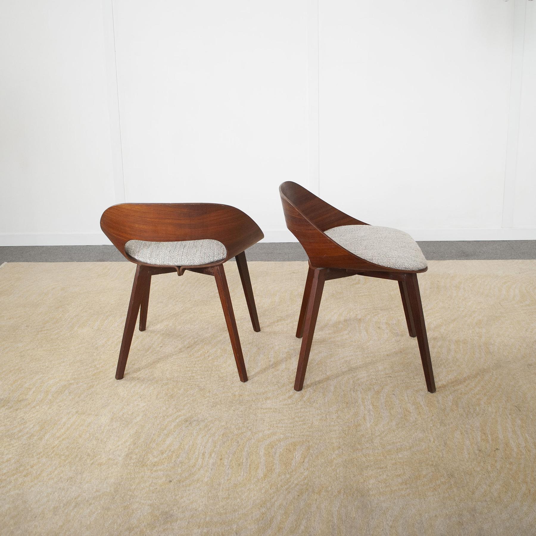 Mid-20th Century Eero saarinen in the style set of two chairs mid fifties