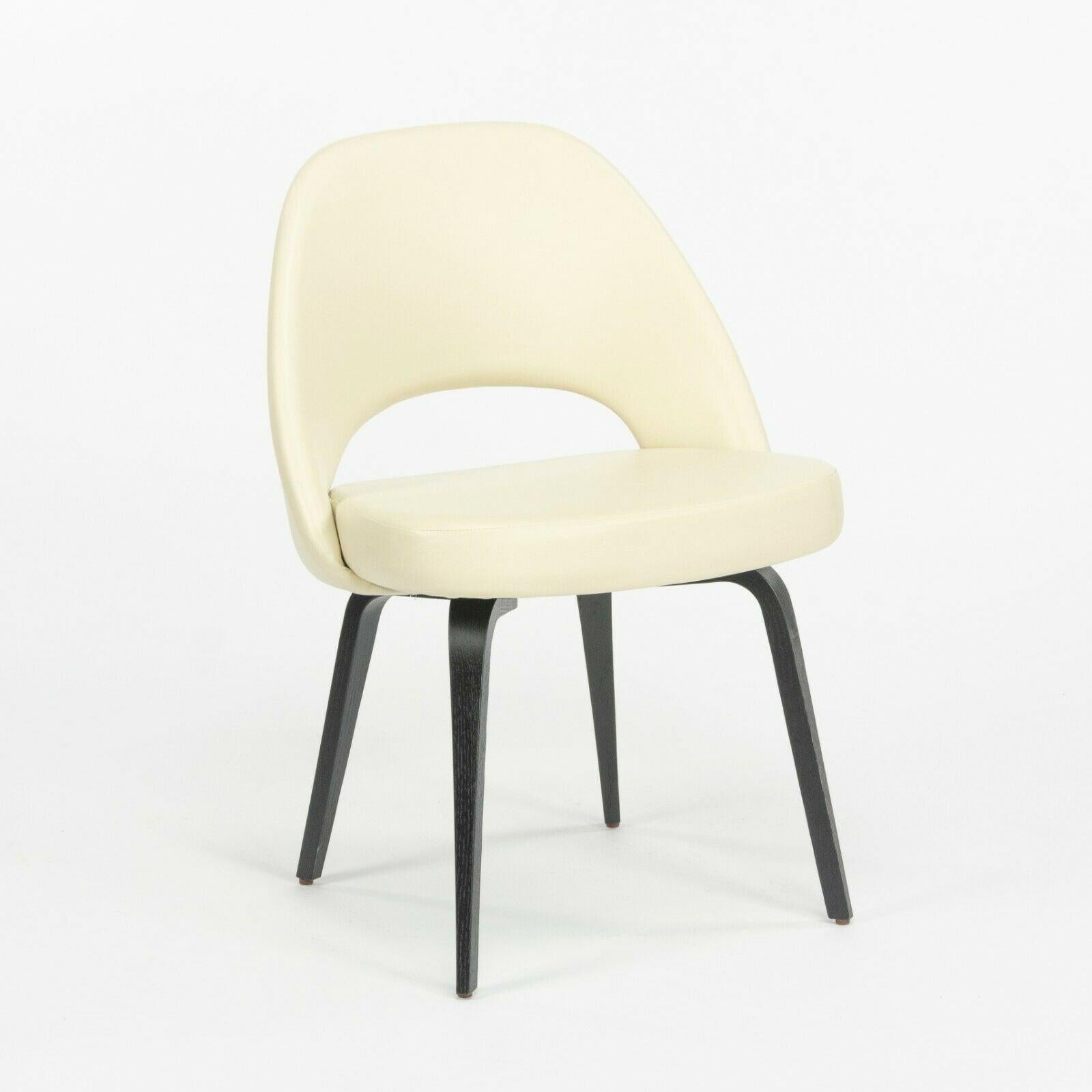 Modern Eero Saarinen Knoll 2020 Executive Side Chair w/ Wood Legs & Ivory Leather For Sale