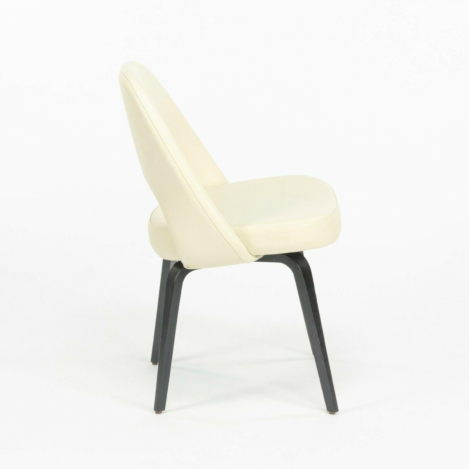 American Eero Saarinen Knoll 2020 Executive Side Chair w/ Wood Legs & Ivory Leather For Sale