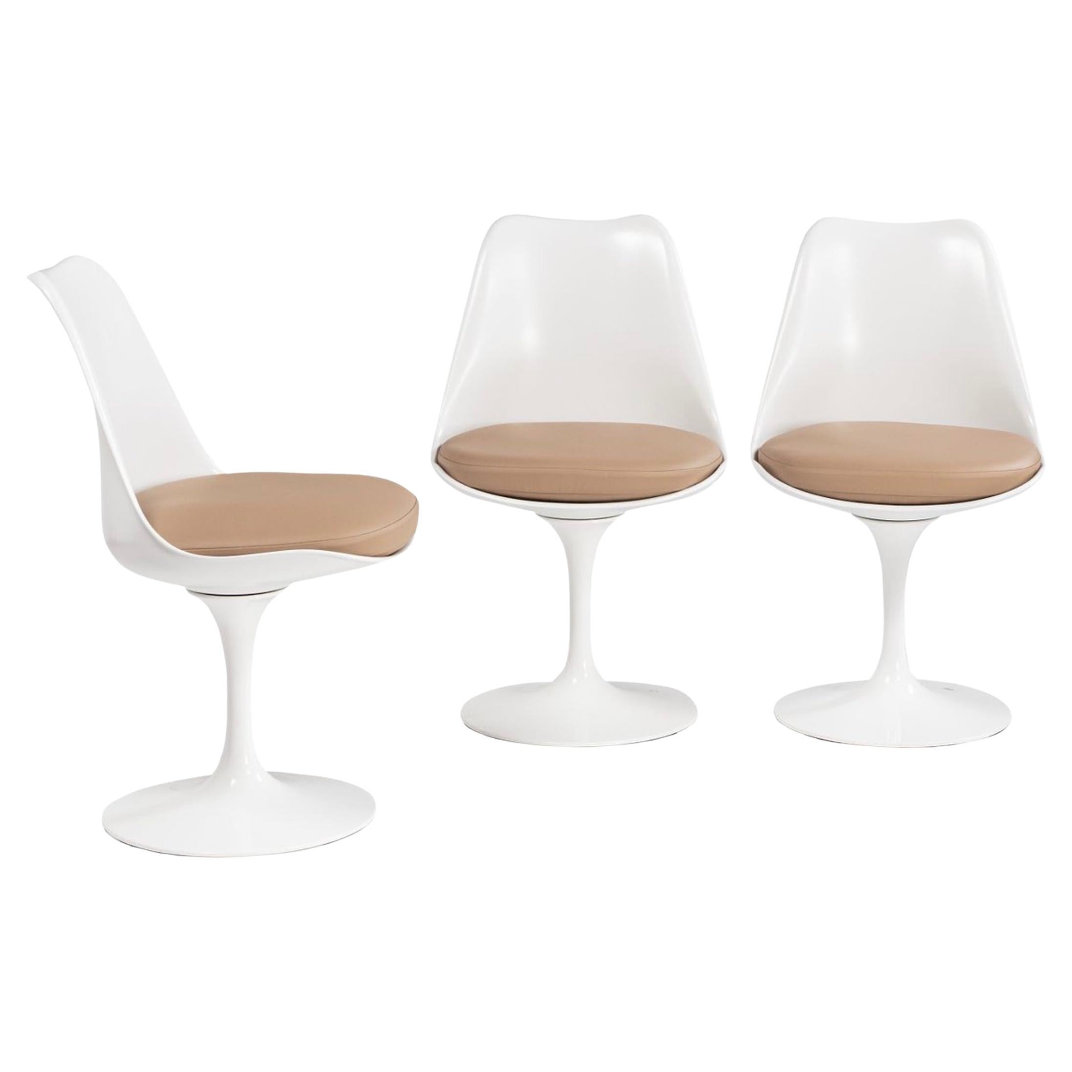 Eero Saarinen & Knoll, 4 Swivel Tulip Chairs For Sale