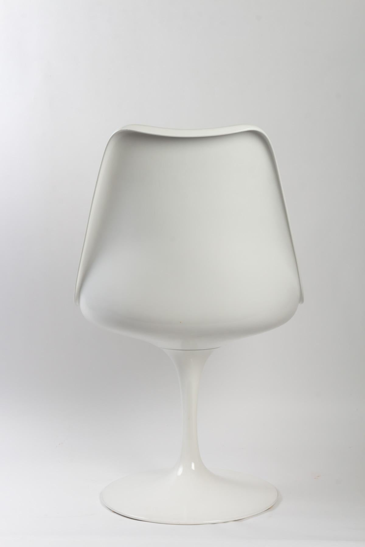 Eero Saarinen & Knoll 4 Tulip Chairs In Good Condition For Sale In Saint-Ouen, FR