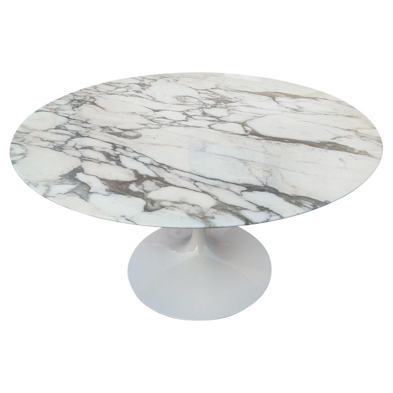 Eero Saarinen Knoll Tulip Round Dining Table 54" DIA Arabescato Marble