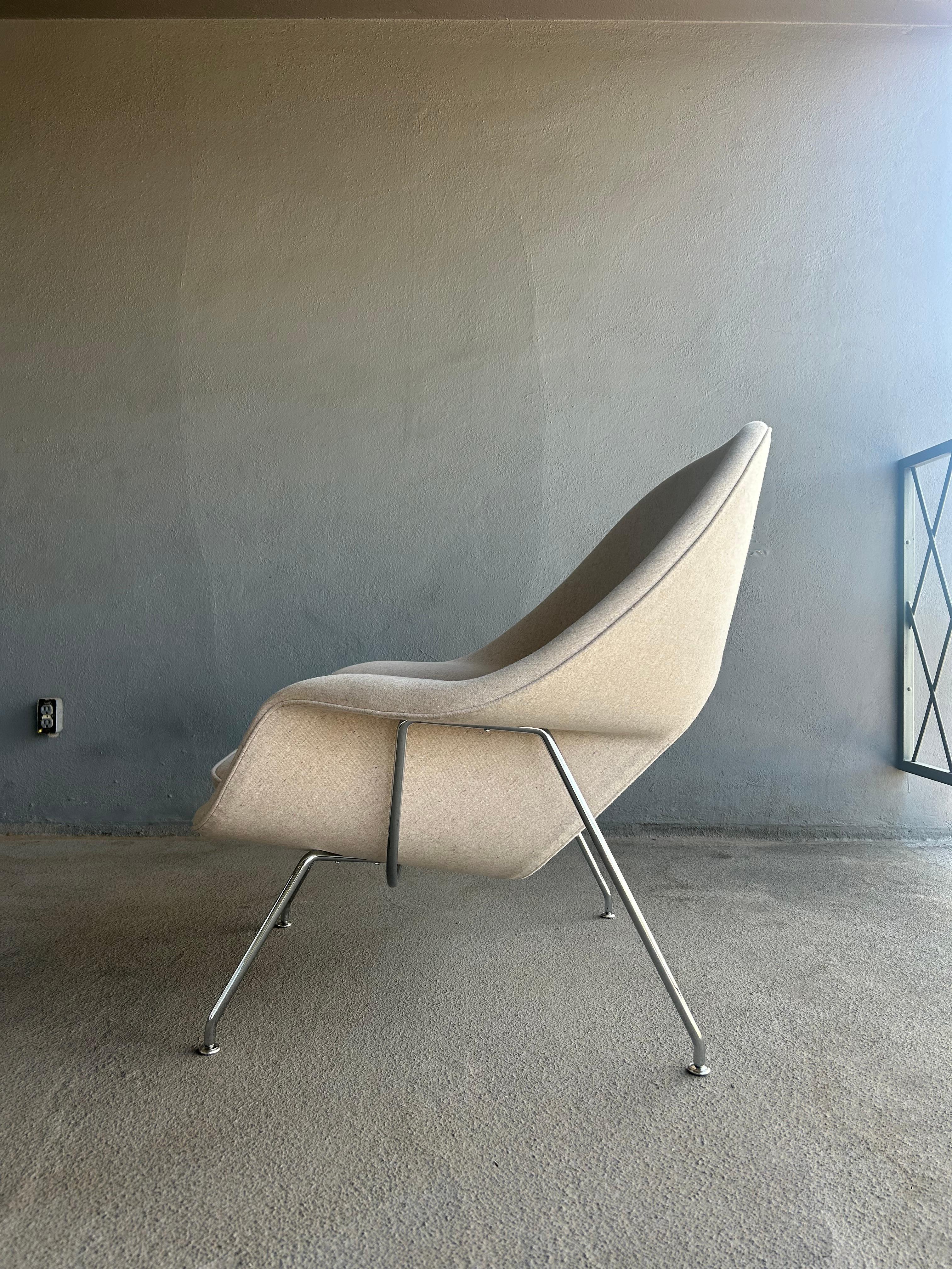 Eero Saarinen Knoll Herman Miller Womb Chair In Good Condition In Phoenix, AZ