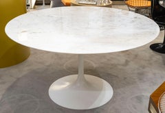 Eero SAARINEN & Knoll INTERNATIONAL, Table " TULIP " 137 cm