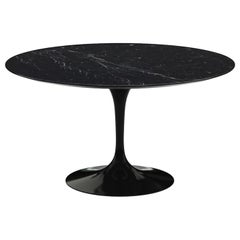 Eero Saarinen & Table "Tulip" de Knoll International "Marquina"
