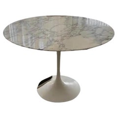 Eero Saarinen & Knoll International "Tulip" Table