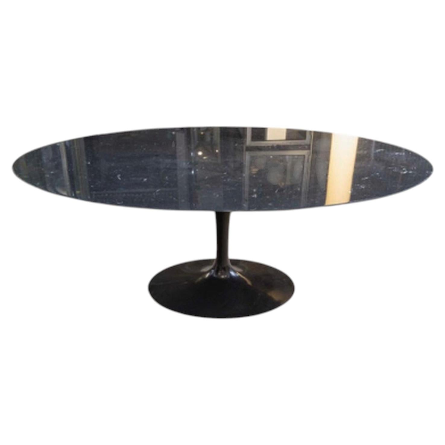 Eero Saarinen & Knoll International: “Tulip” table, Marquina marble and black Ri