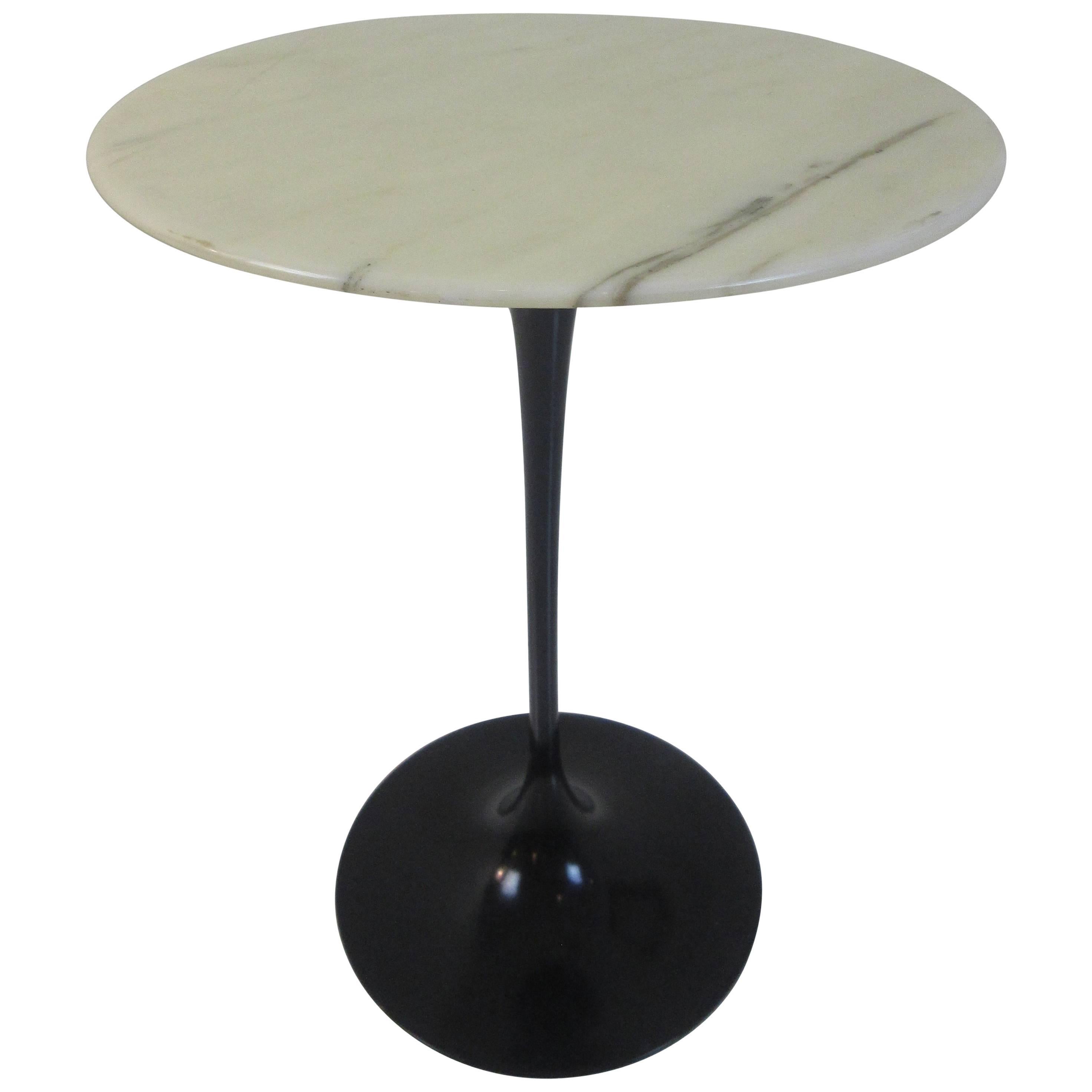 Eero Saarinen Knoll Marble Side Table in Black