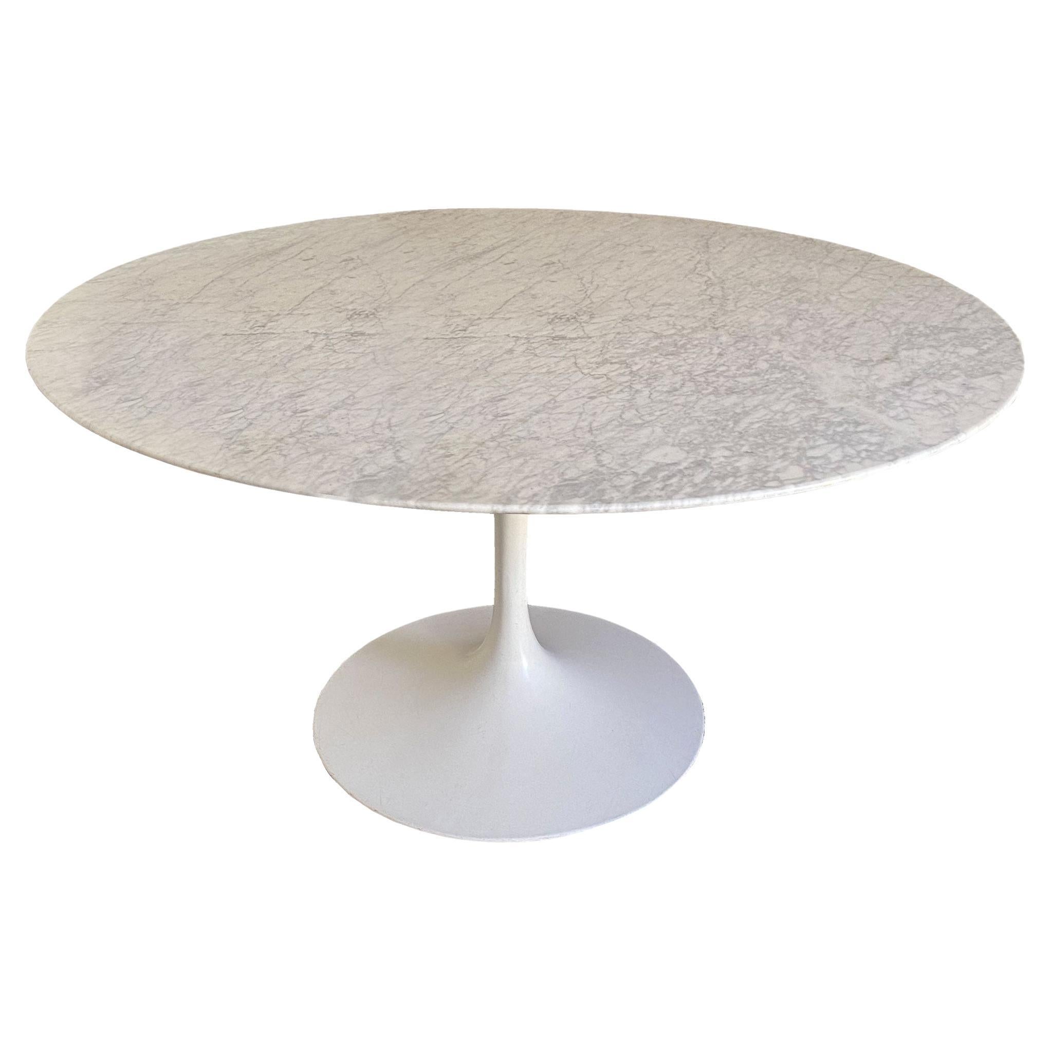 Mesa de mármol Eero Saarinen Knoll 1970 en venta