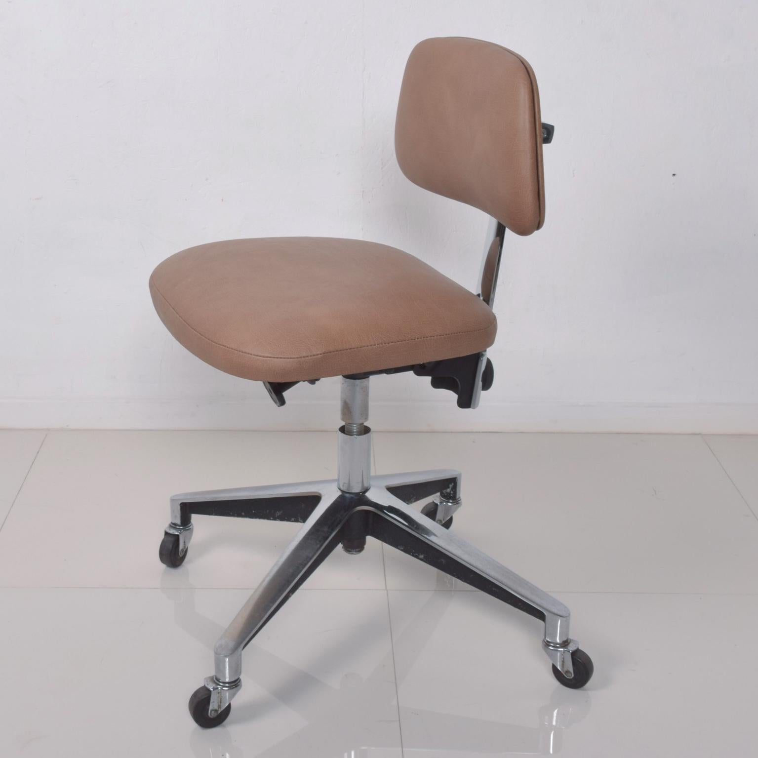 80s office chair