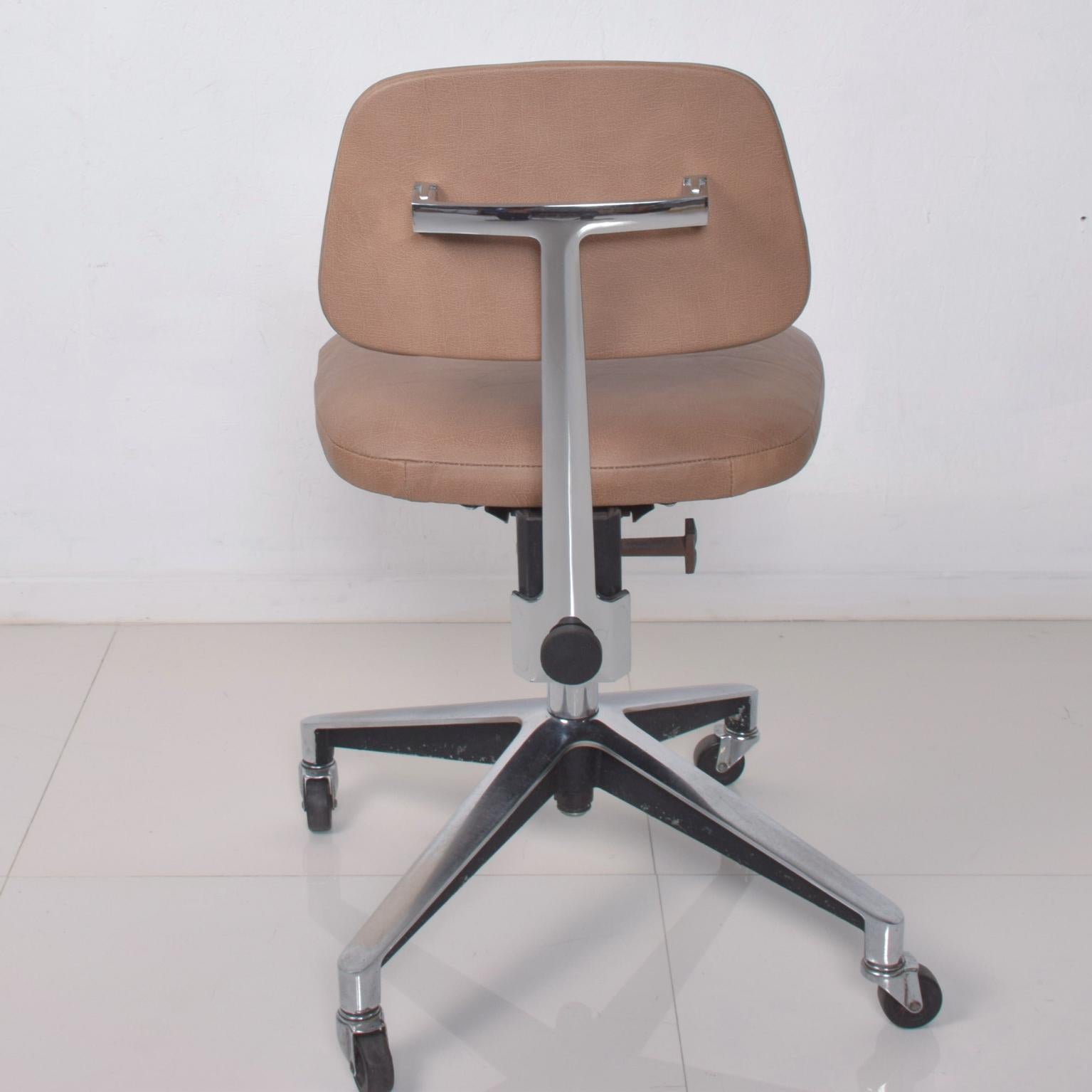 1970 office chair
