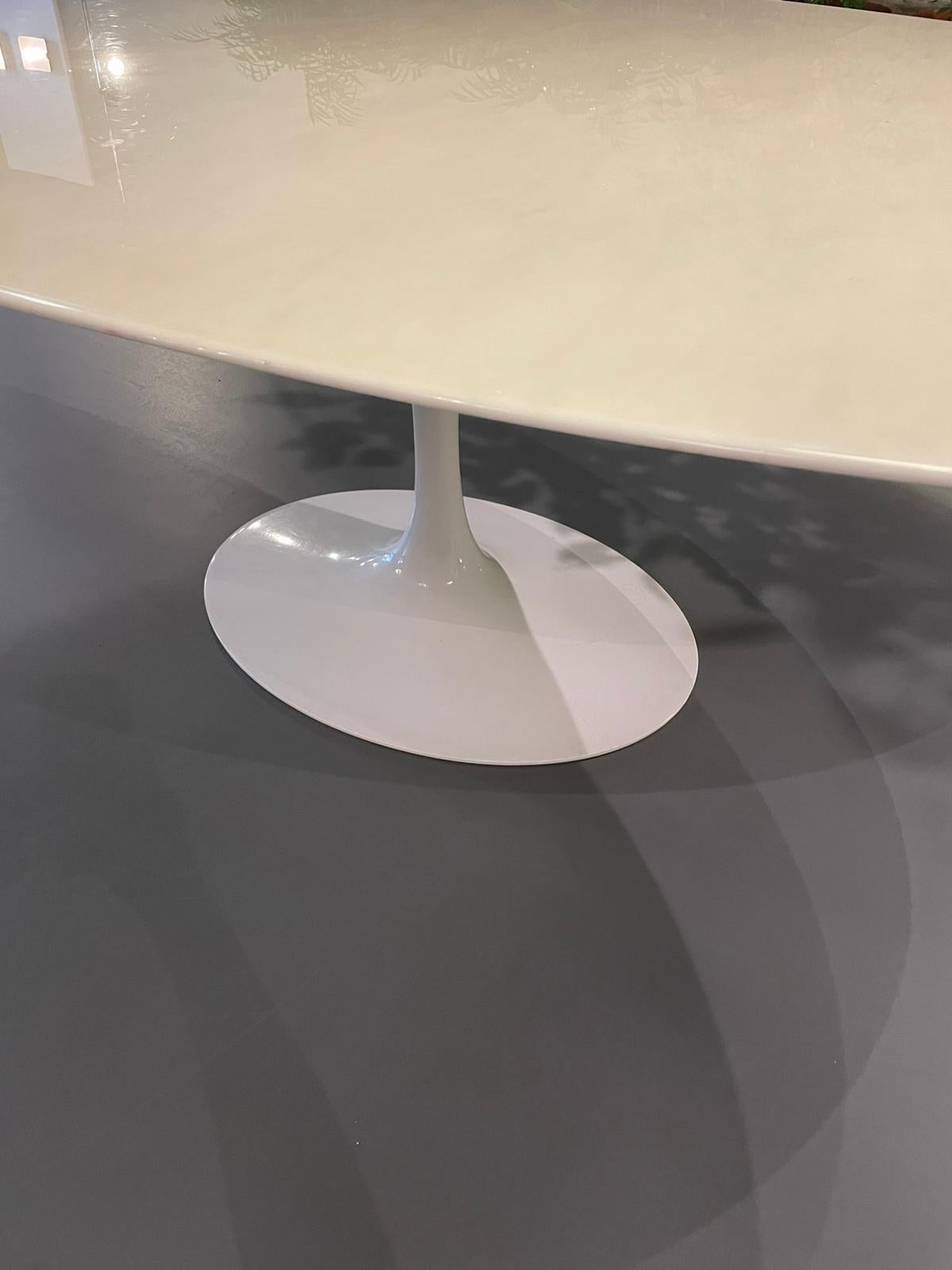 Lacquered Eero Saarinen Knoll Oval Dining White Marble Table Metal 1957 