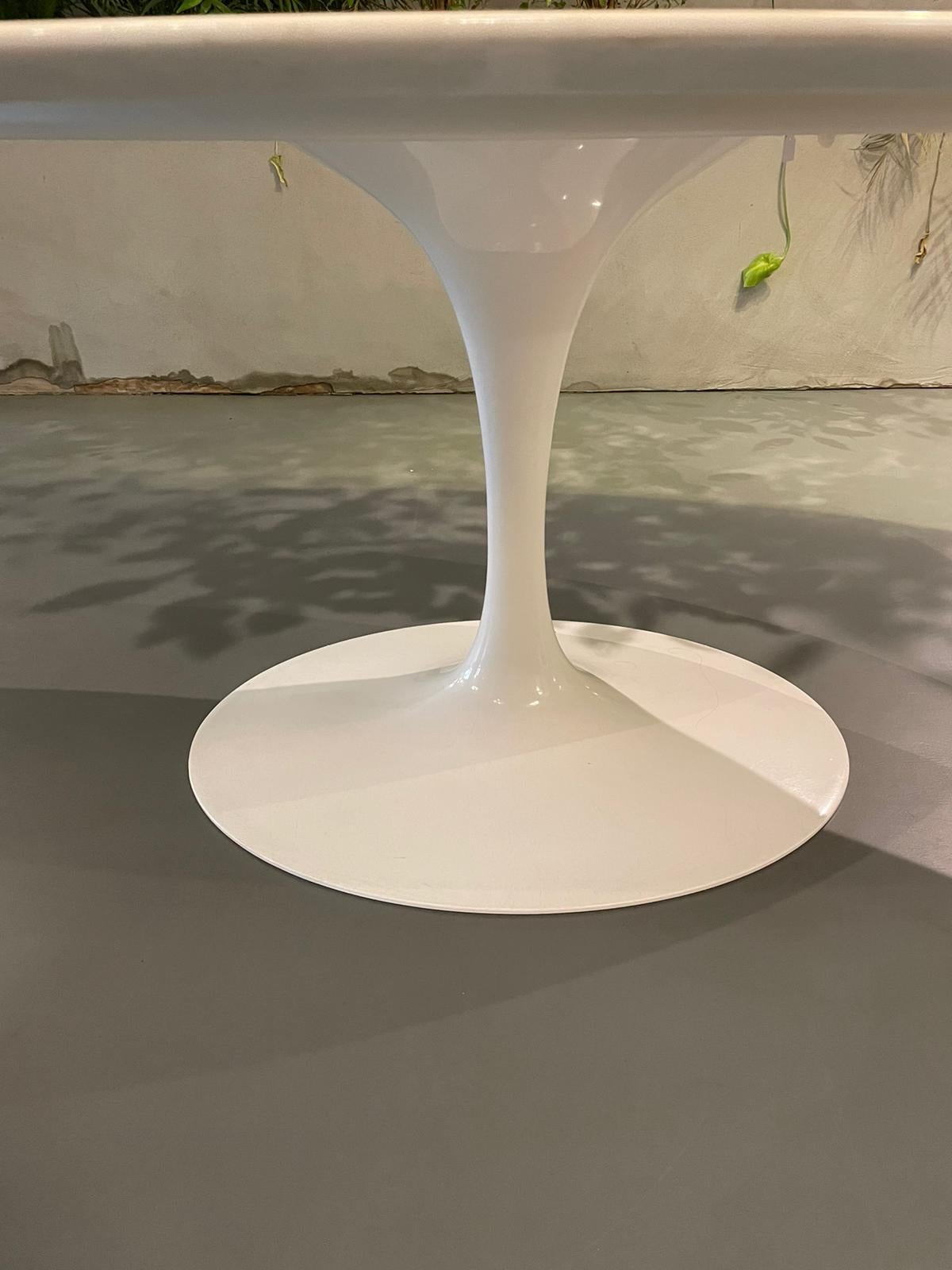 Eero Saarinen Knoll Oval Dining White Marble Table Metal 1957  1