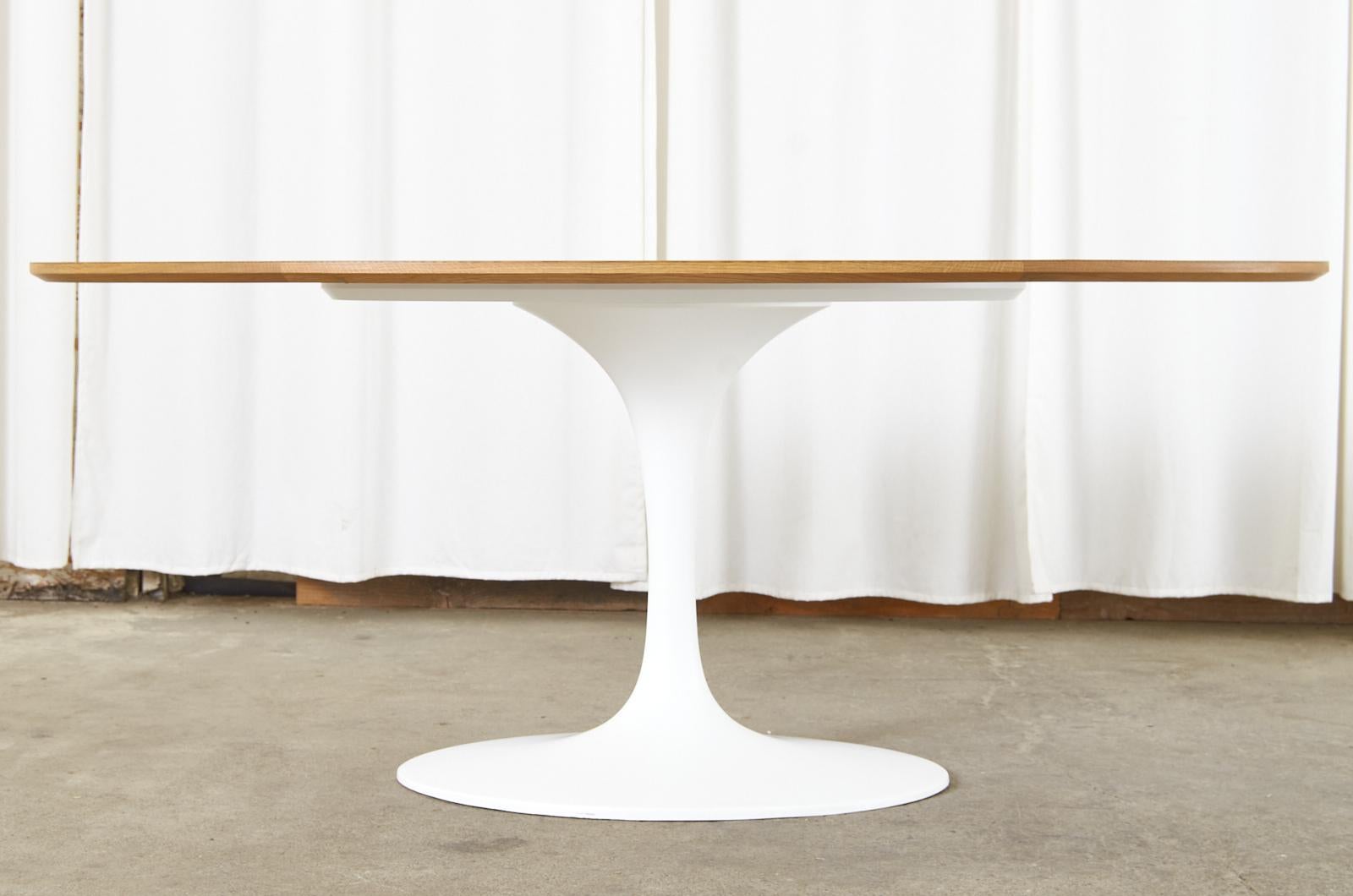 Eero Saarinen Knoll Style Oval Oak Top Tulip Dining Table 7