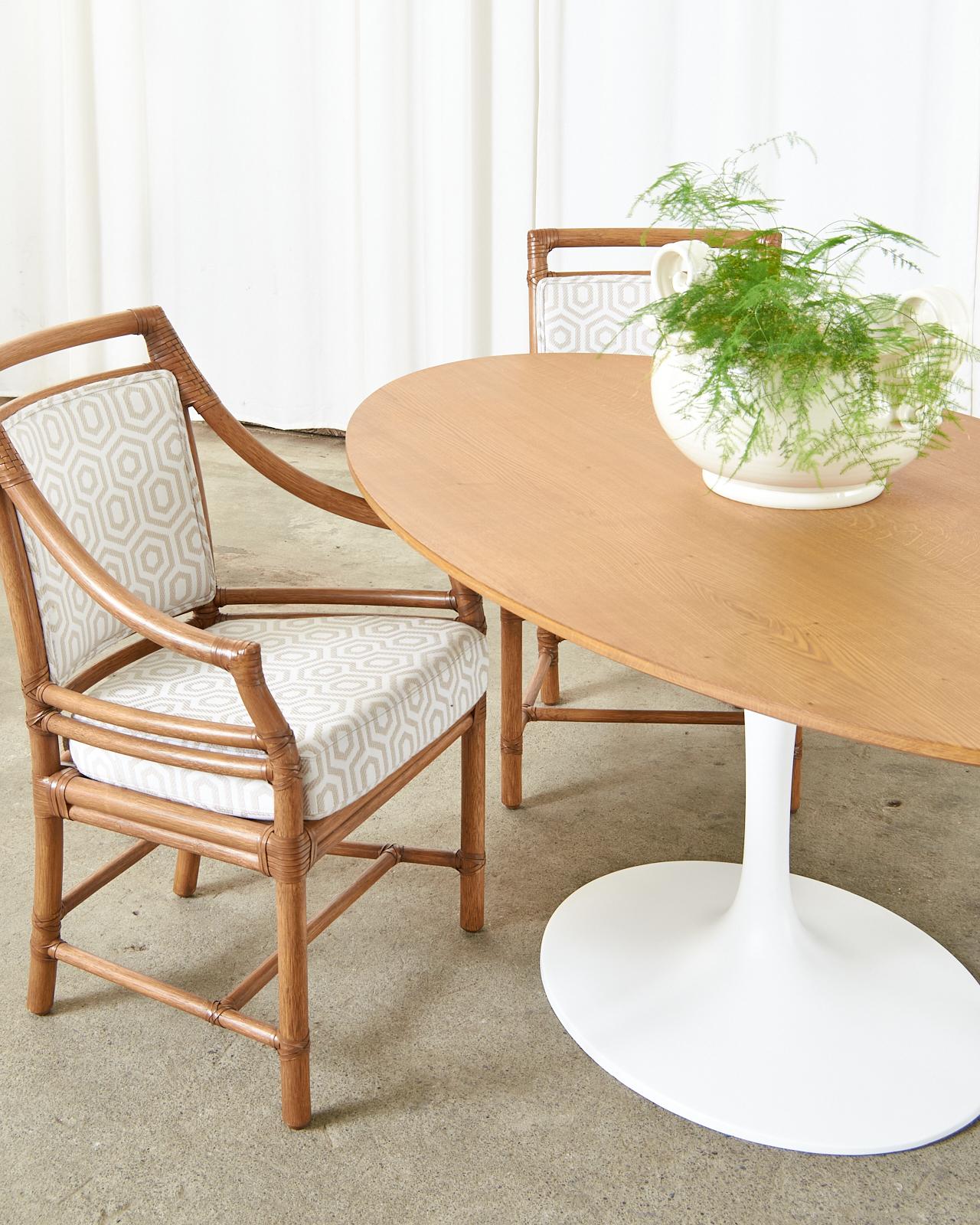 Eero Saarinen Knoll Style Oval Oak Top Tulip Dining Table In Good Condition In Rio Vista, CA