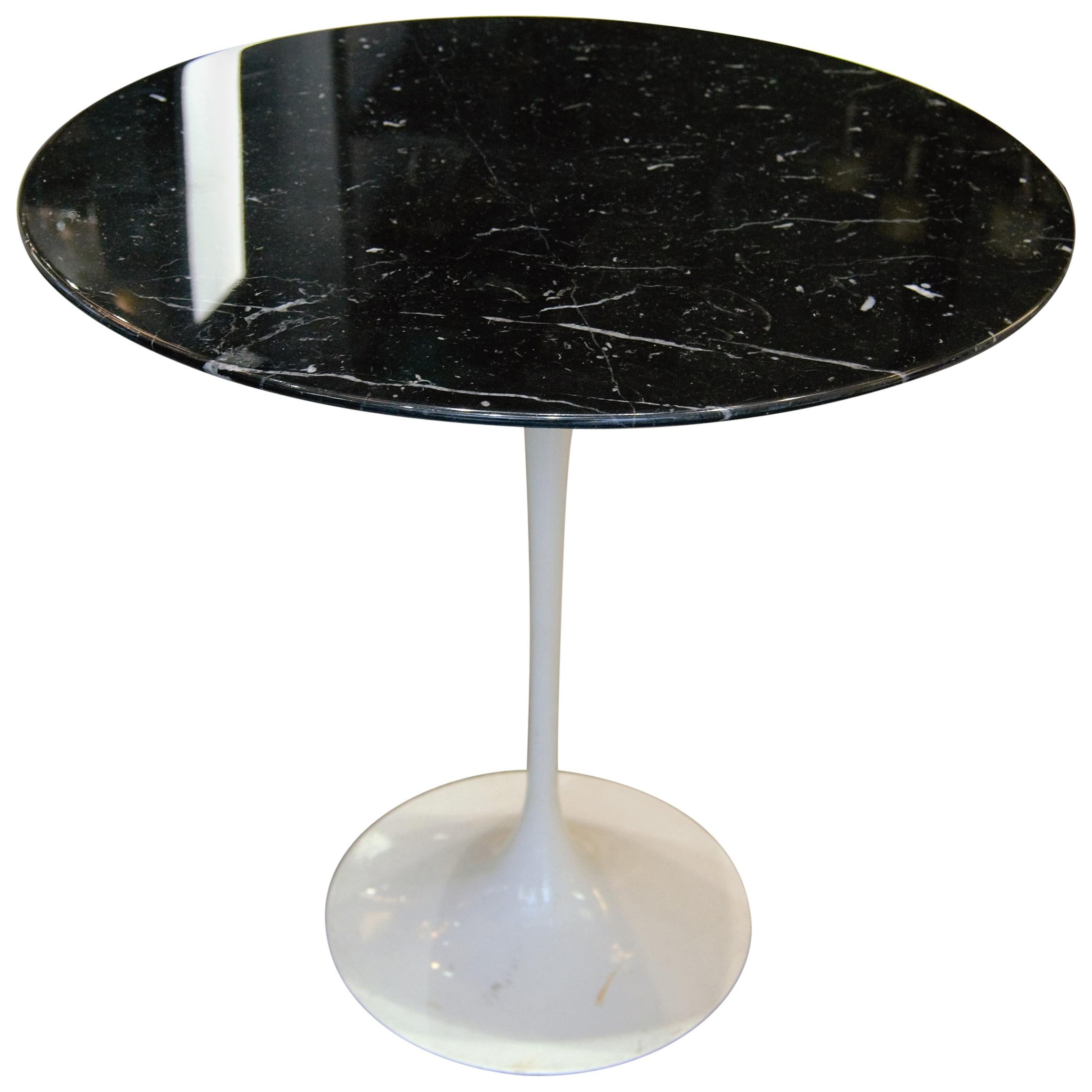 Eero Saarinen & Knoll, "Tulip" Black Marble Gueridon Table, XXth For Sale