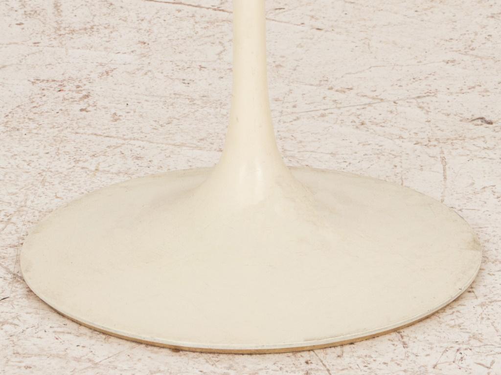 Metal Eero Saarinen Knoll Tulip Side Table with Marble Top