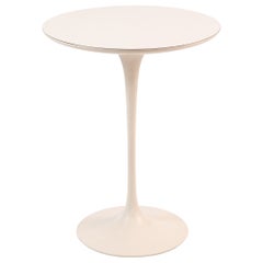 Eero Saarinen Knoll Tulip Table