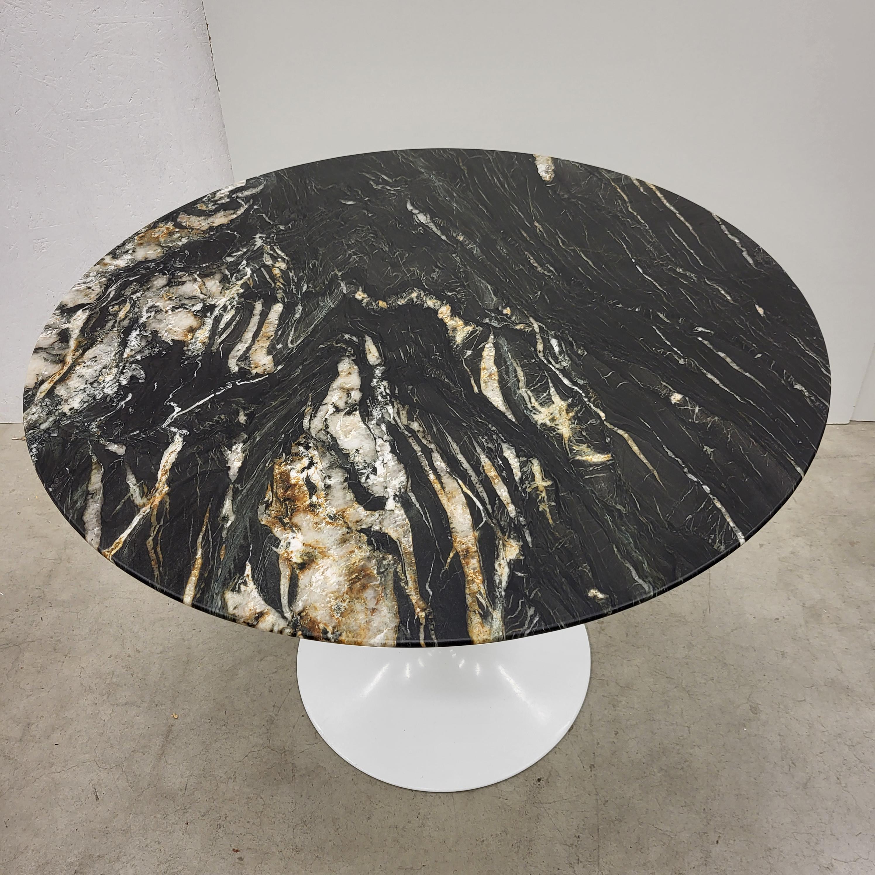 Italian Eero Saarinen Knoll Tulip Table, Rare Black Quarzit, 1980s