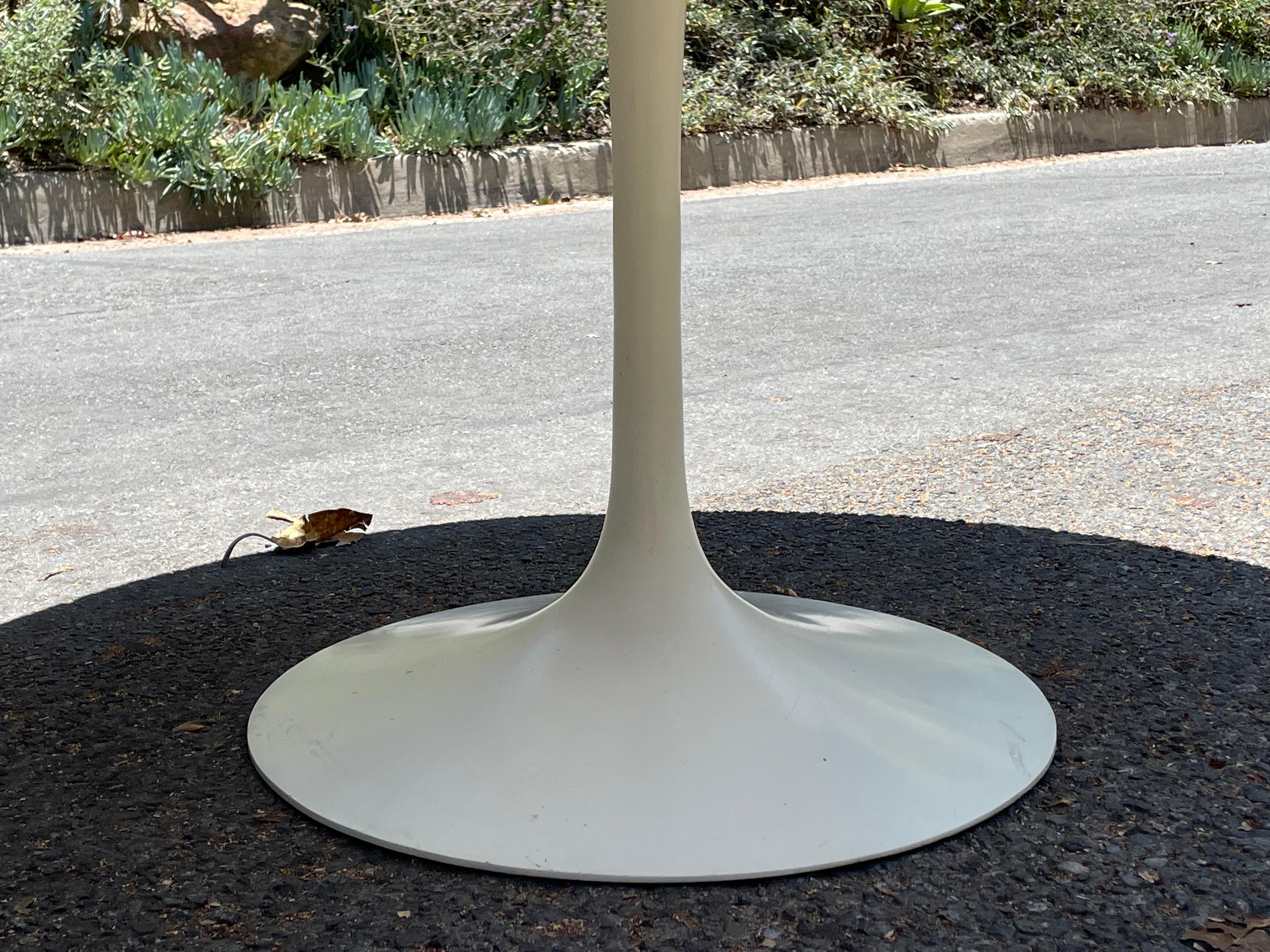 Mid-20th Century Eero Saarinen Knoll Tulip Table with Italian Calacatta Marble Top, 1960s