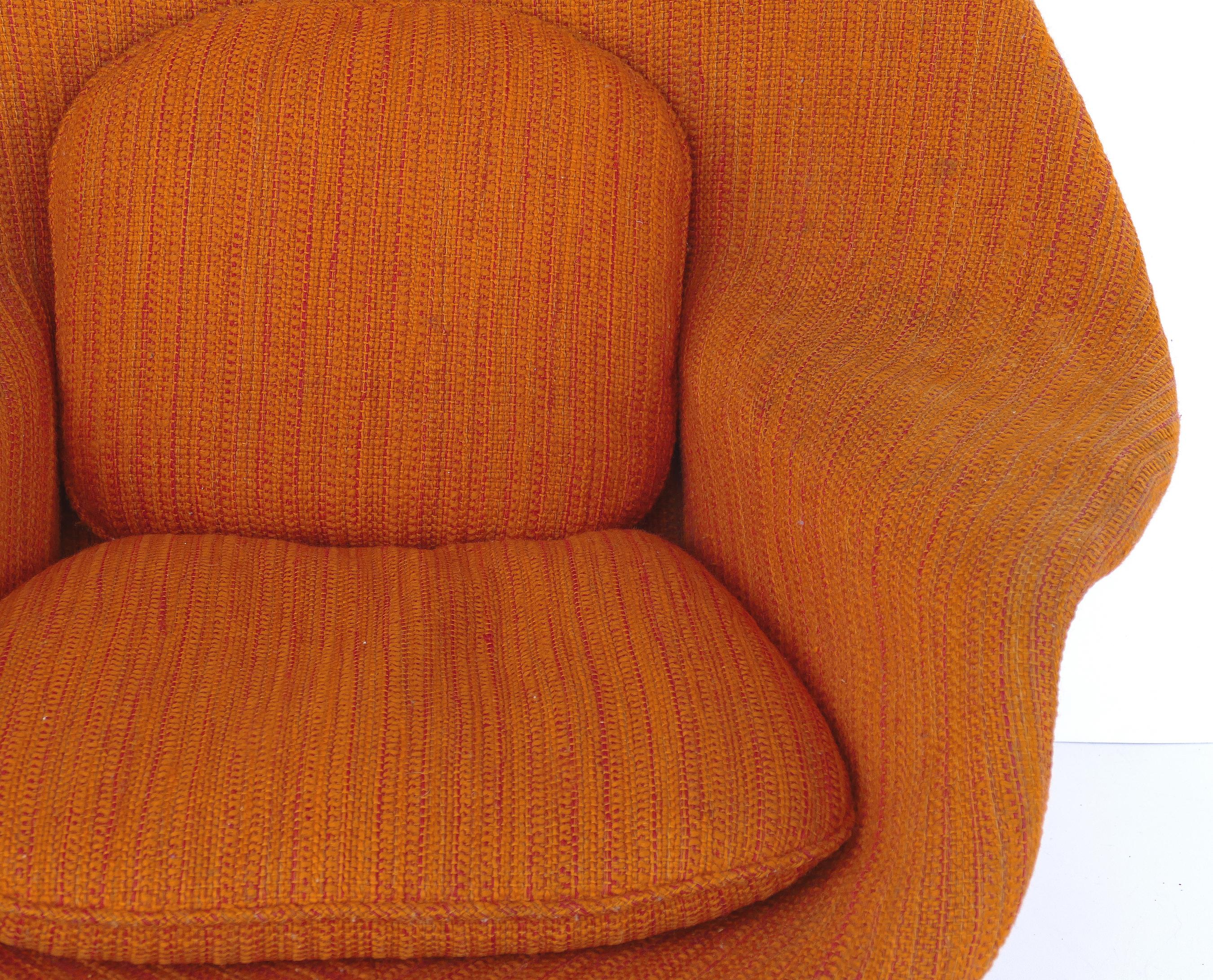 Metal Eero Saarinen Knoll Womb Chair in Knoll Cato Wool Fabric