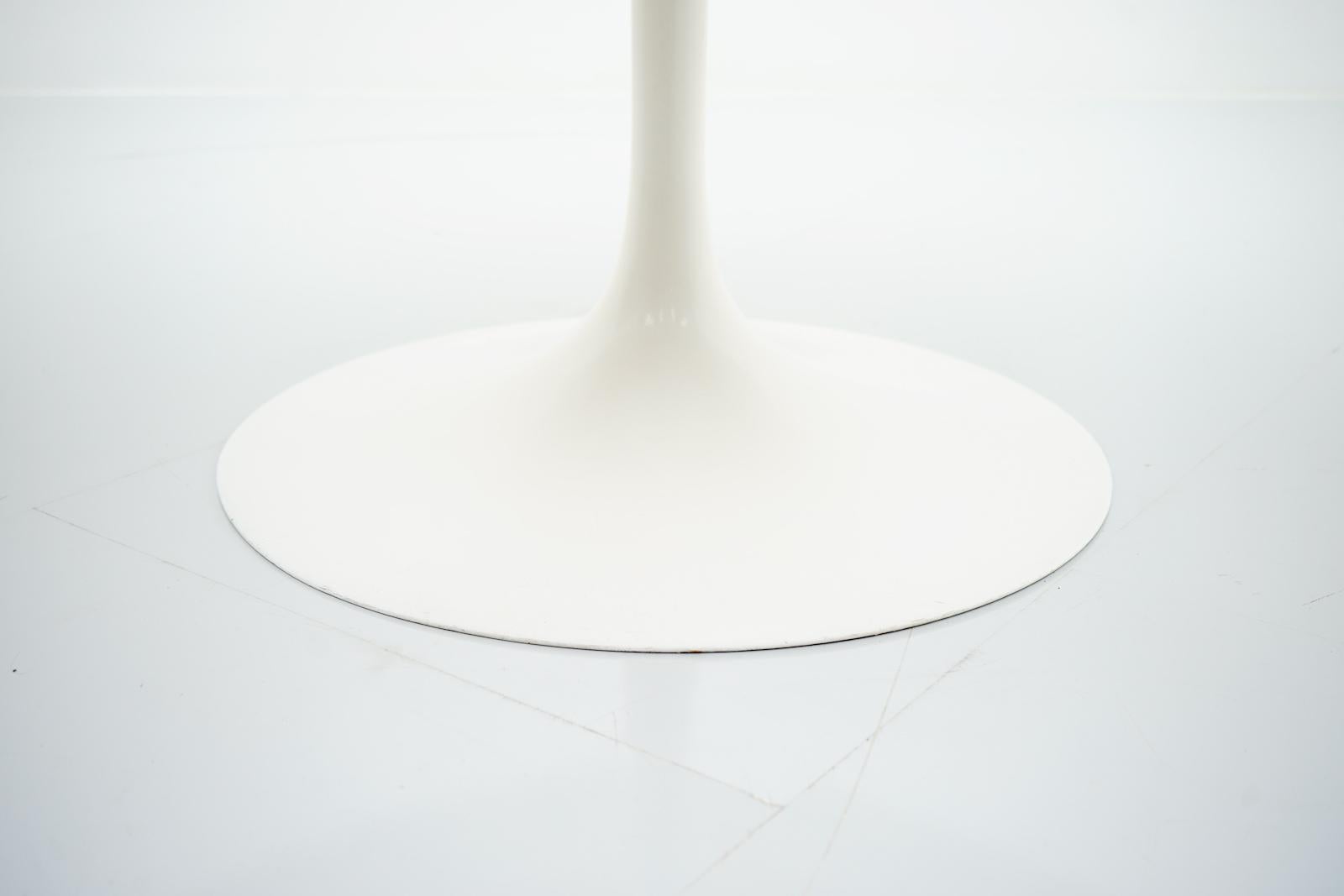 Eero Saarinen Marble Tulip Dining Table Knoll International 70s For Sale 1