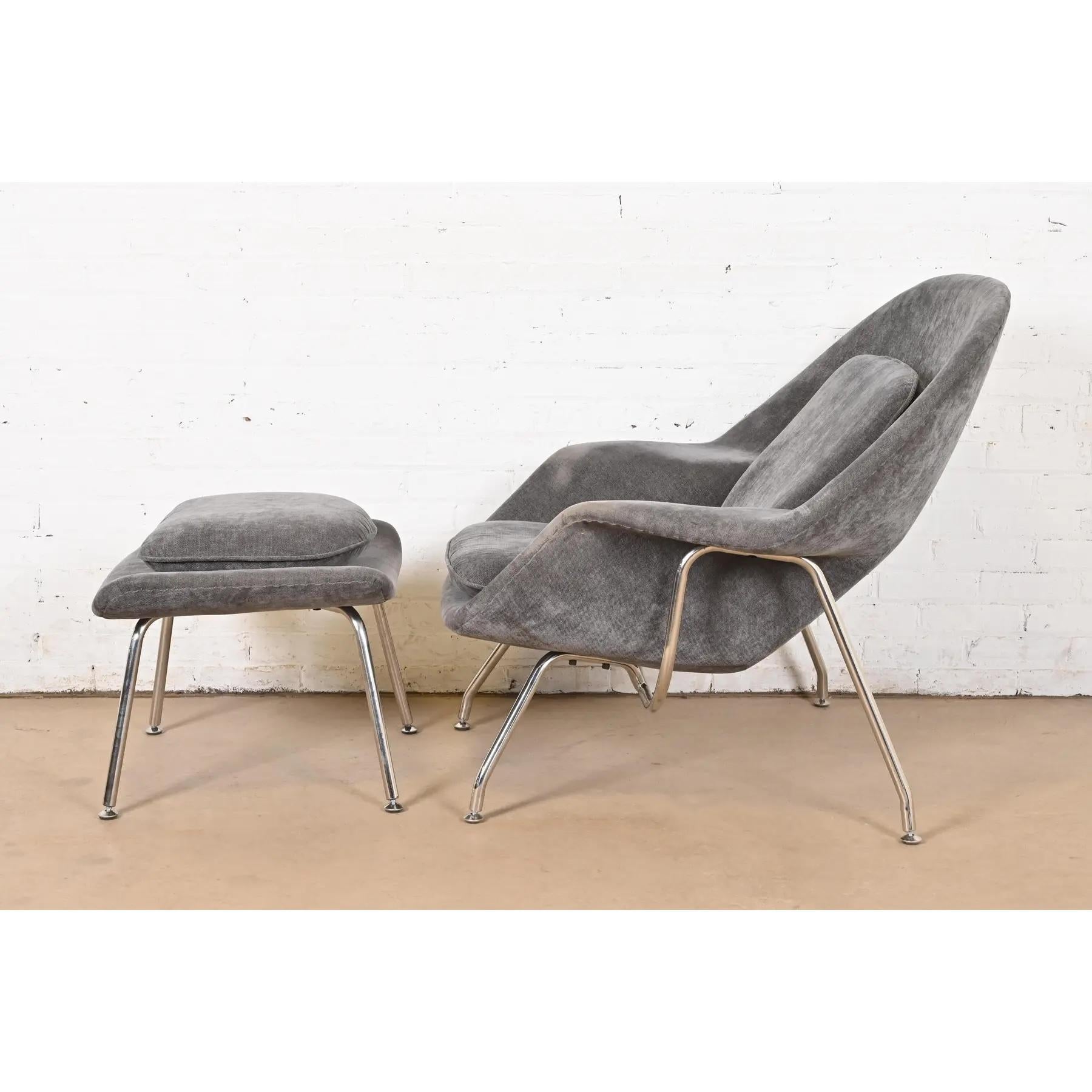 Silla y otomana Eero Saarinen de mediados del siglo XX en venta 5