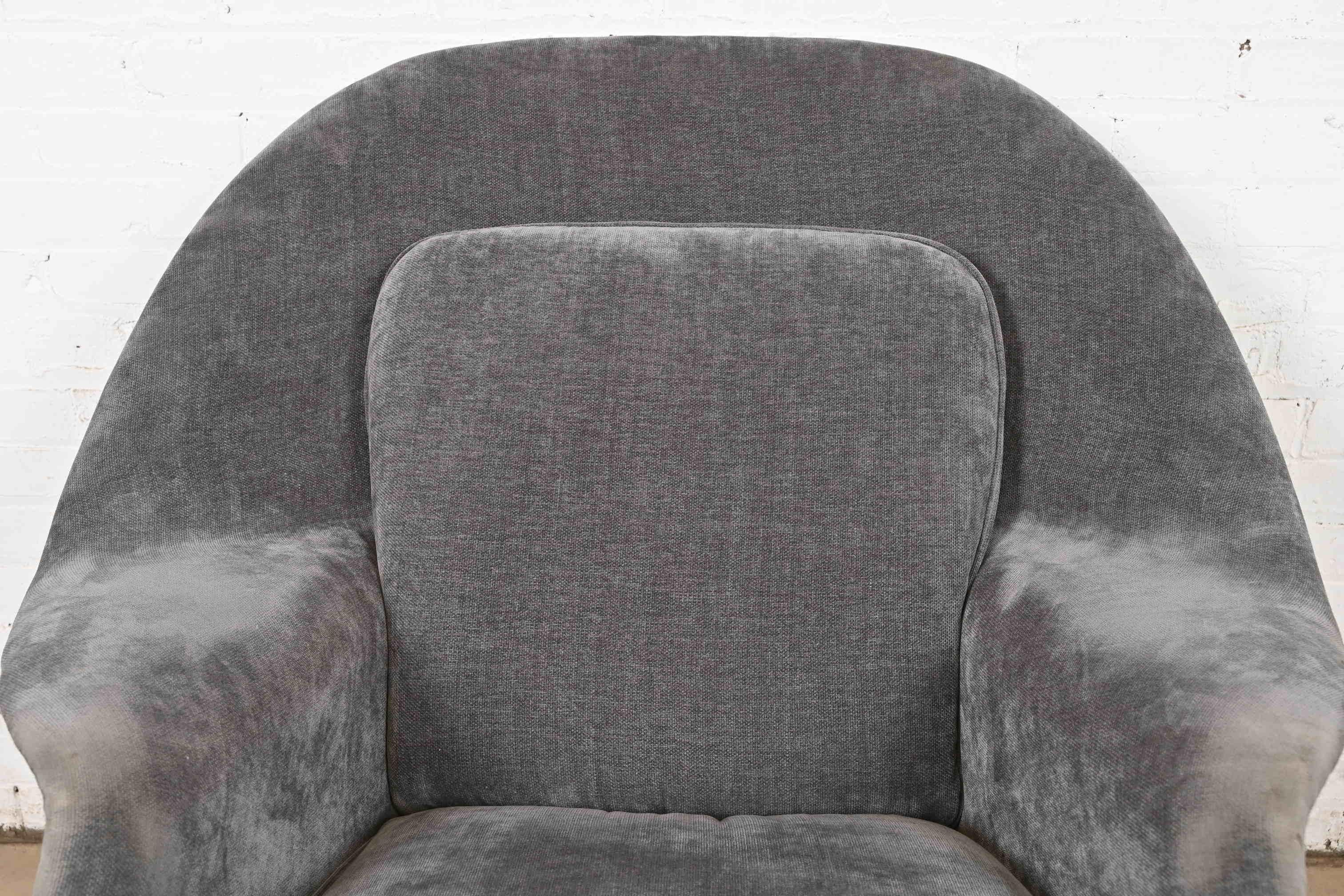 Silla y otomana Eero Saarinen de mediados del siglo XX en venta 2