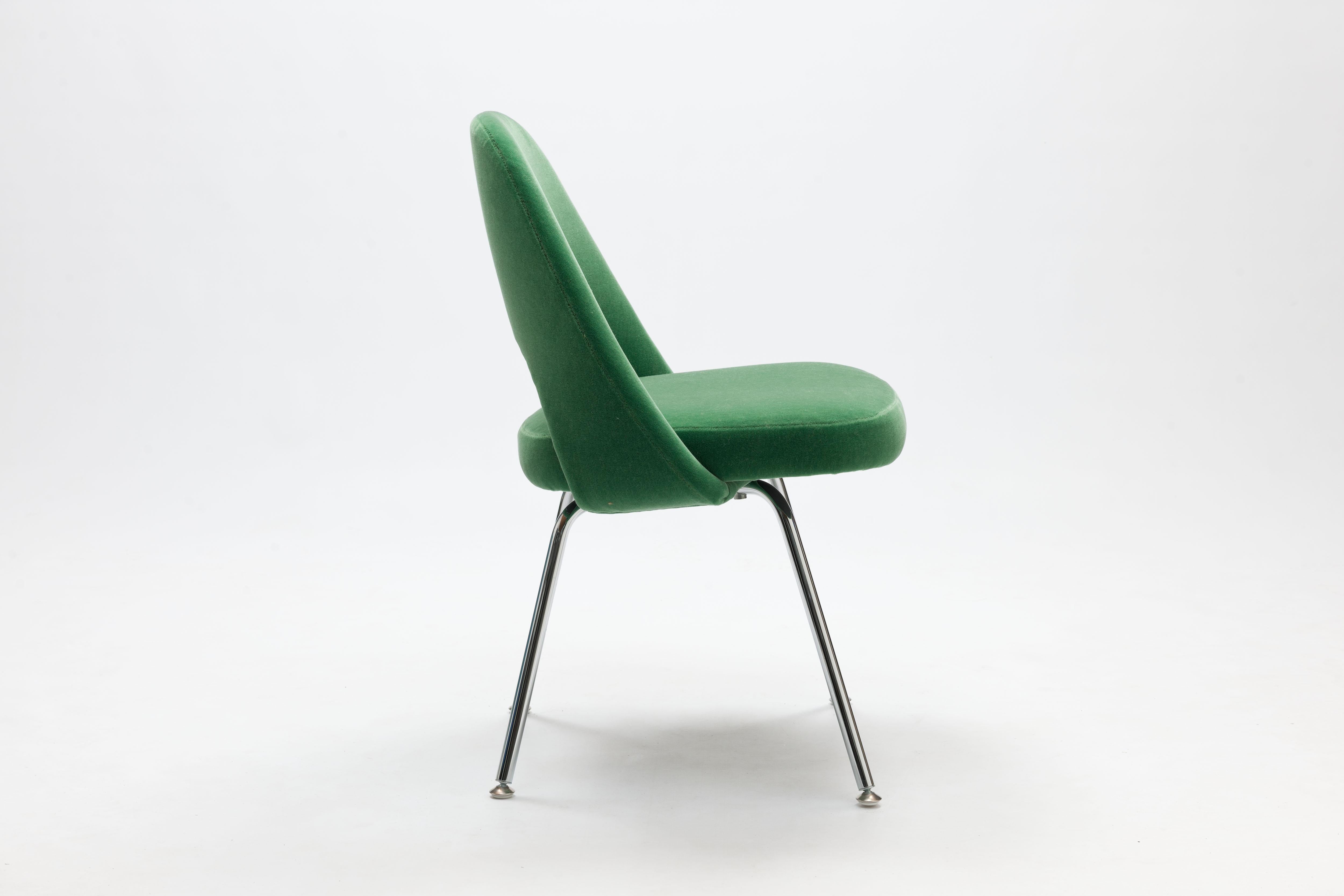 Mid-20th Century Eero Saarinen Model 72, Executive Side Chair in Green Mohair Fabric by Knoll