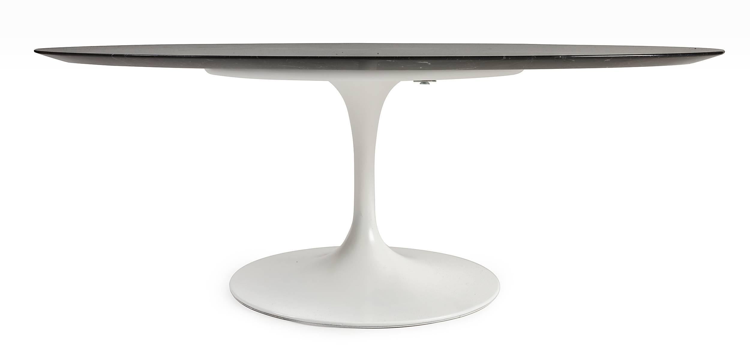 Mid-Century Modern Eero Saarinen Nero Marble Oval Coffee Table for Knoll